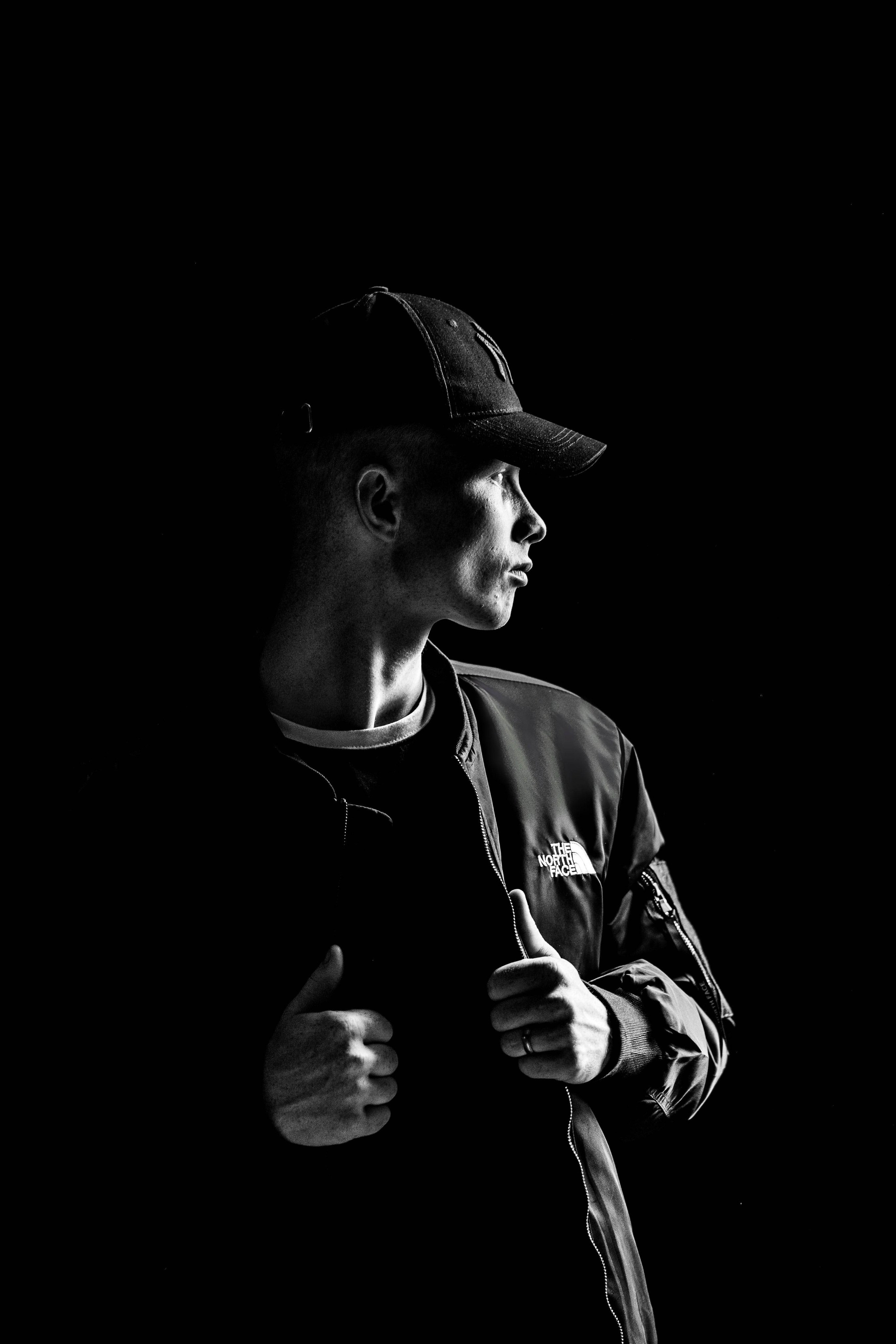 Разное. Меня зовут Михайлов Сергей, занимаюсь фото и видео г. Чебоксарах