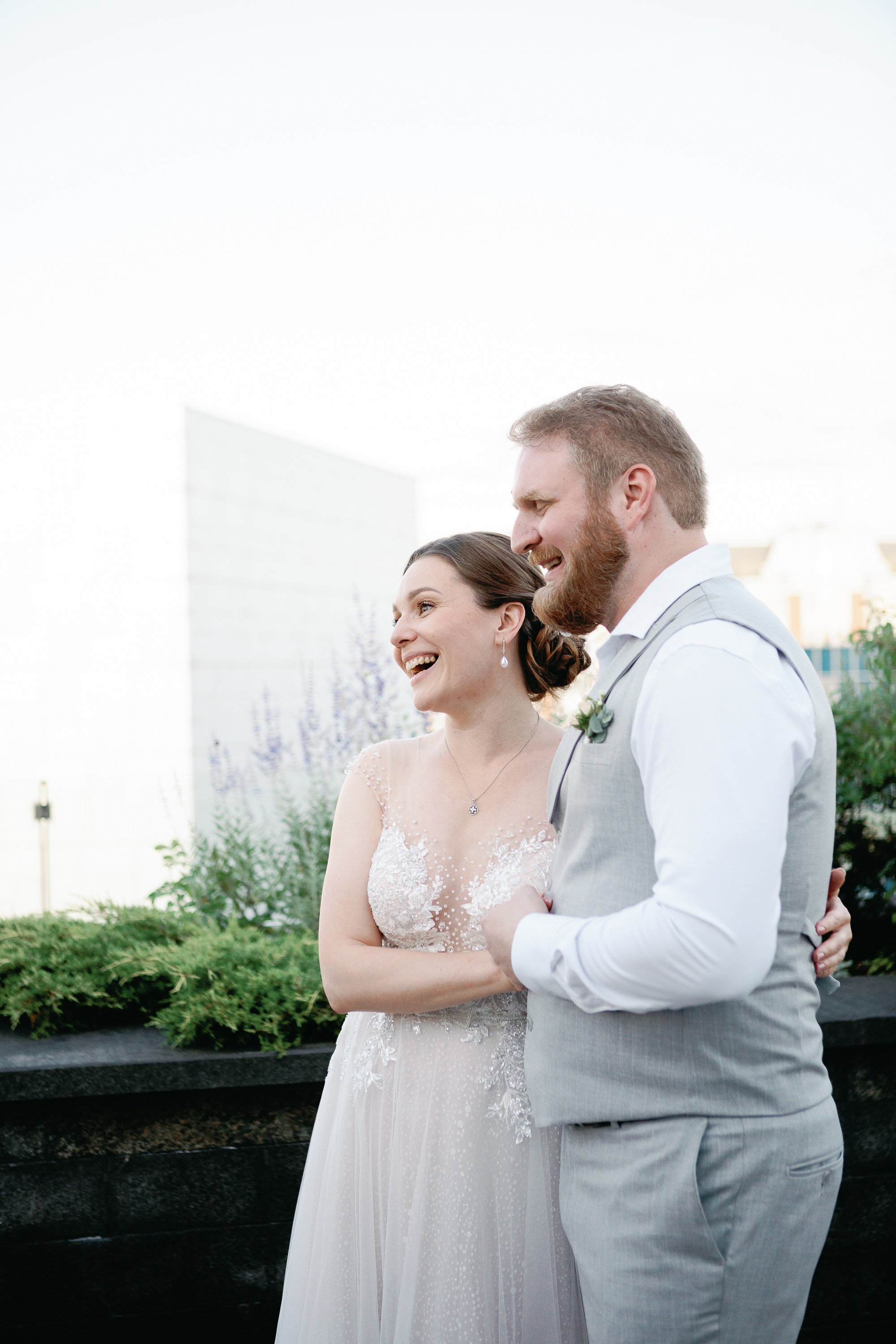 Фотограф на свадьбу.