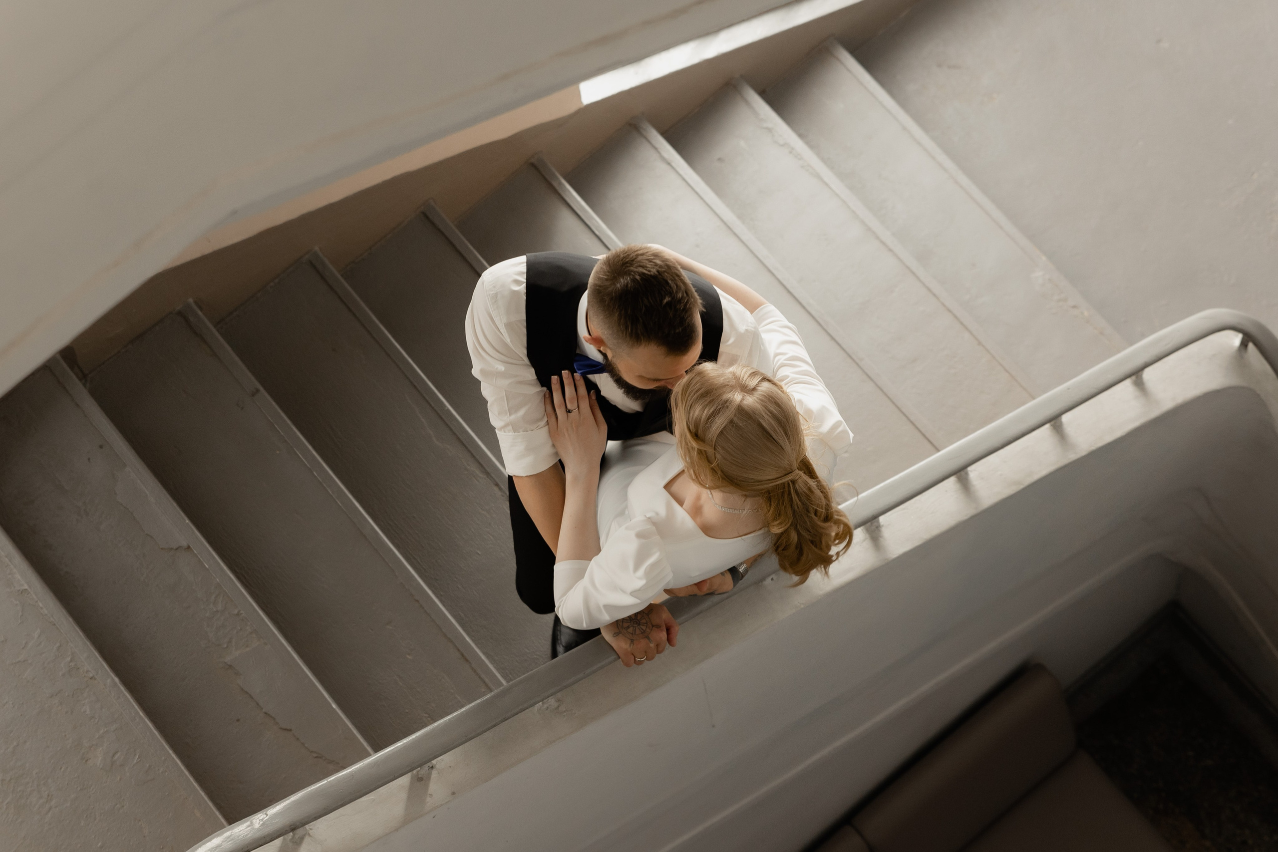 ЗАГС и прогулка лов стори. Свадебный фотограф Калининград