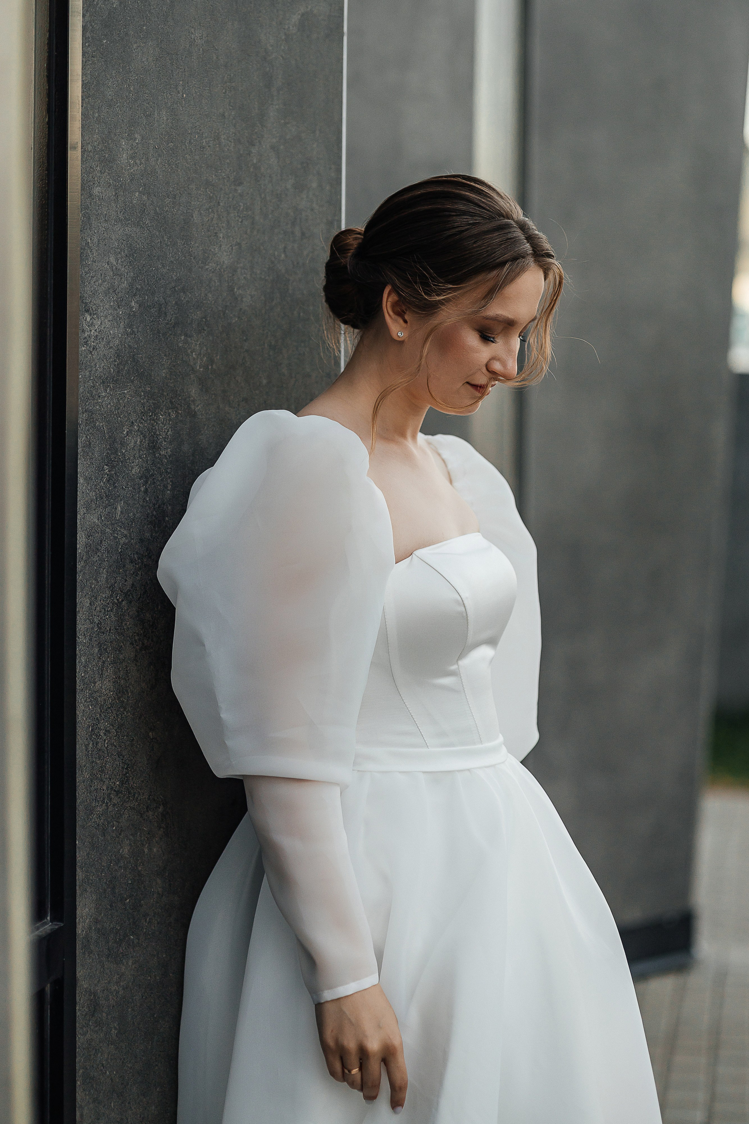 Свадебная фотосессия пары в номере отеля. Олег Сверчков | Свадебный фотограф Вологда