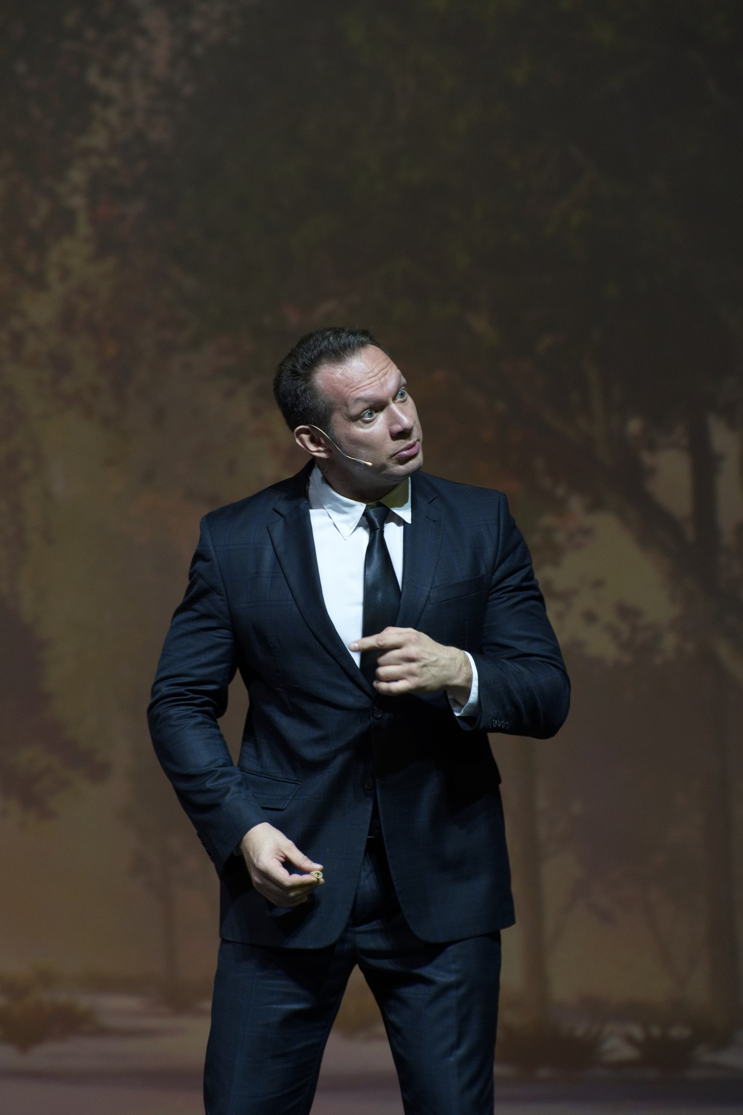 Театр И-Он, Мюнхгаузен. Семейный и детский фотограф Антон Зорин