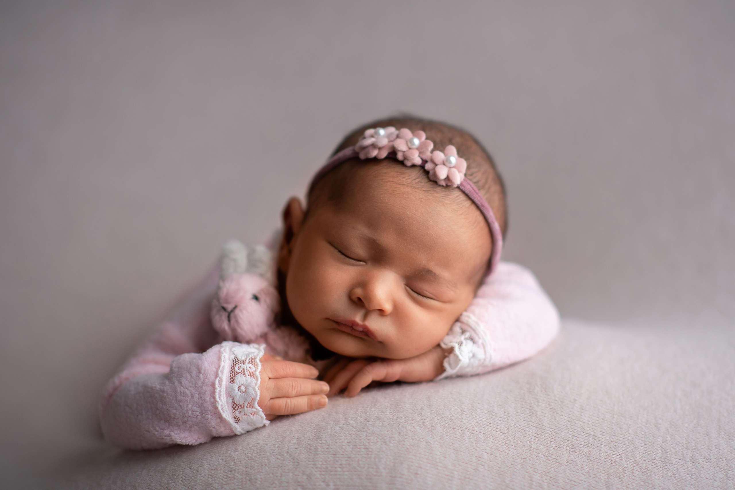 Newborn. Творческая команда Ульяшевы, свадебная и семейная фотография. Кахахста