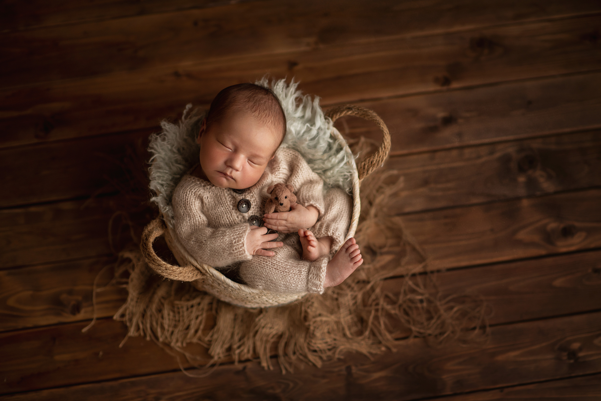 Newborn. Творческая команда Ульяшевы, свадебная и семейная фотография. Кахахста