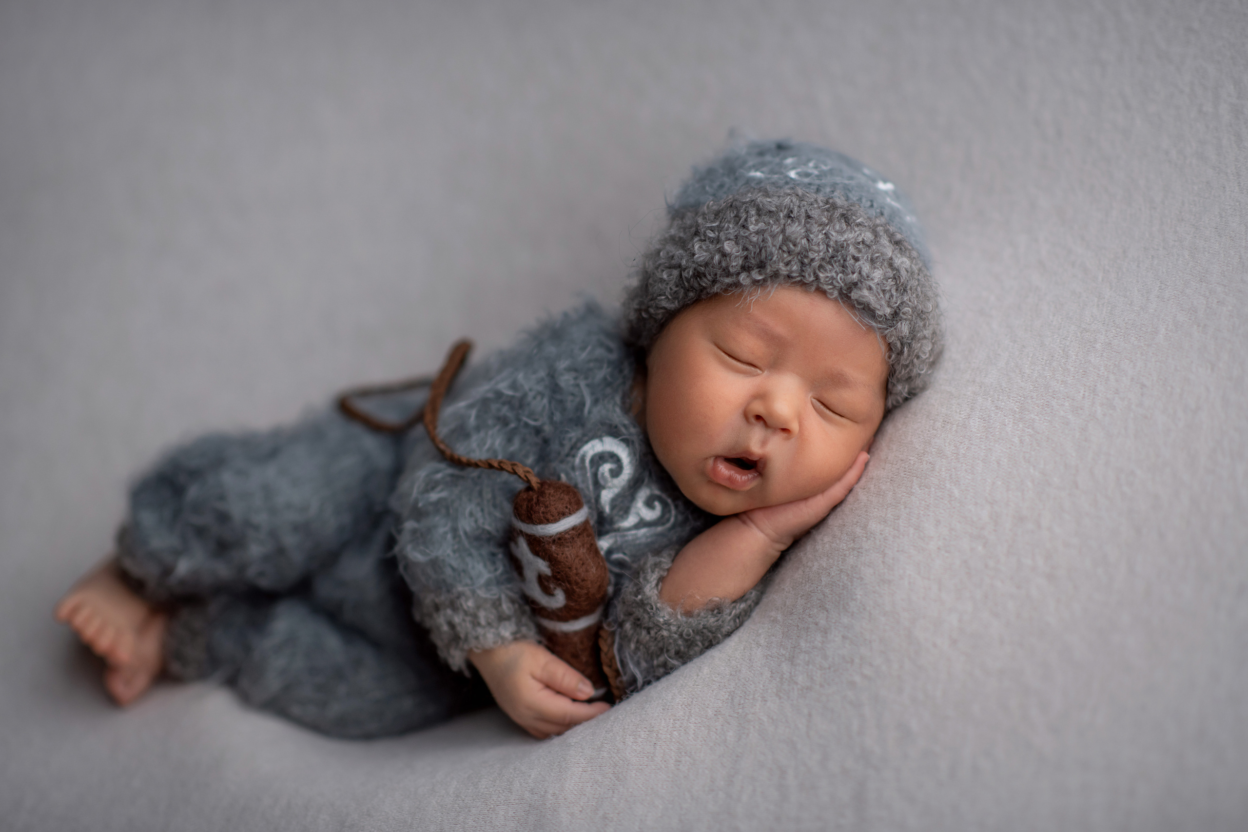 Newborn. Творческая команда Ульяшевы, свадебная и семейная фотография. Кахахста