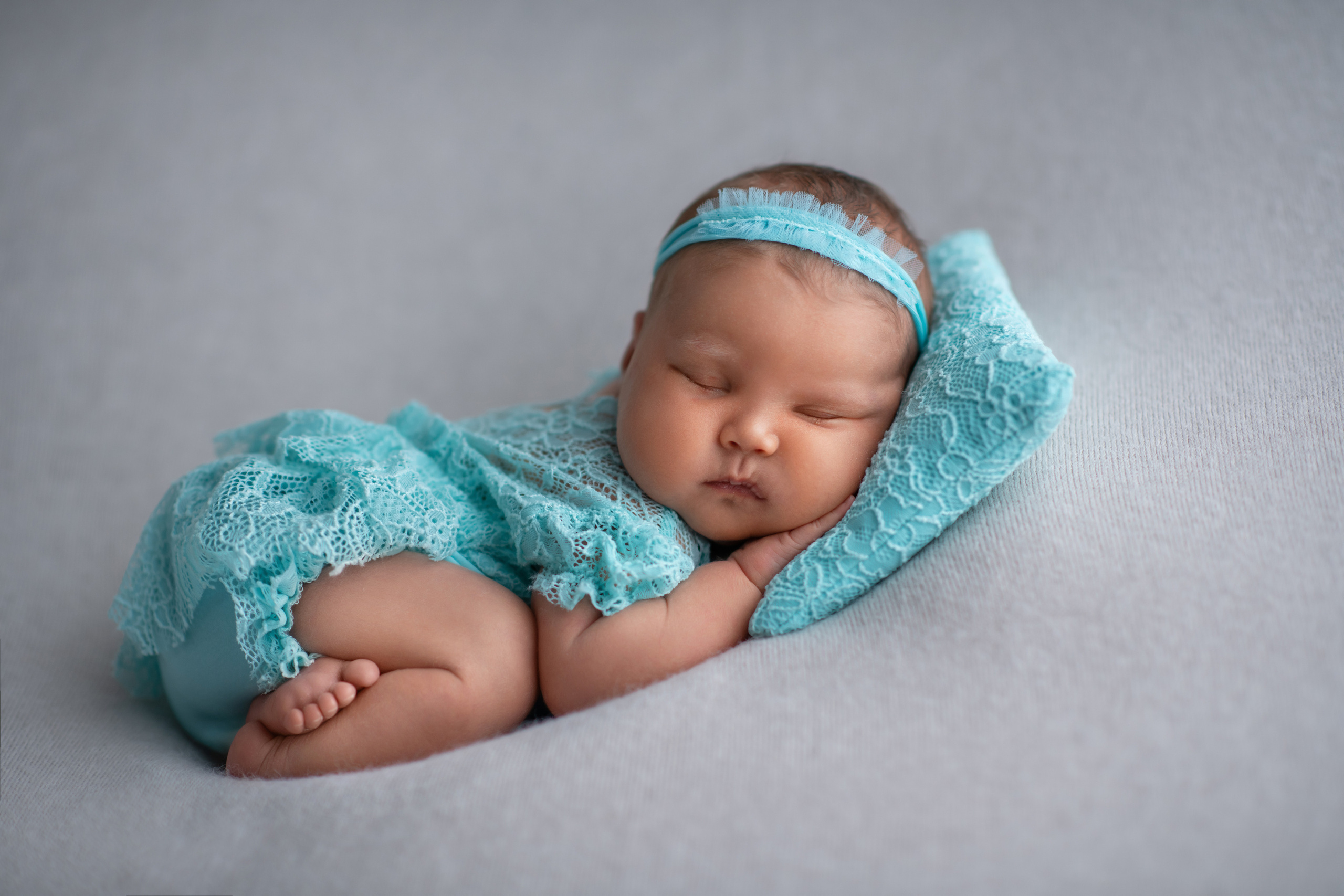 Newborn. Творческая команда Ульяшевы, свадебная и семейная фотография. Кахахста