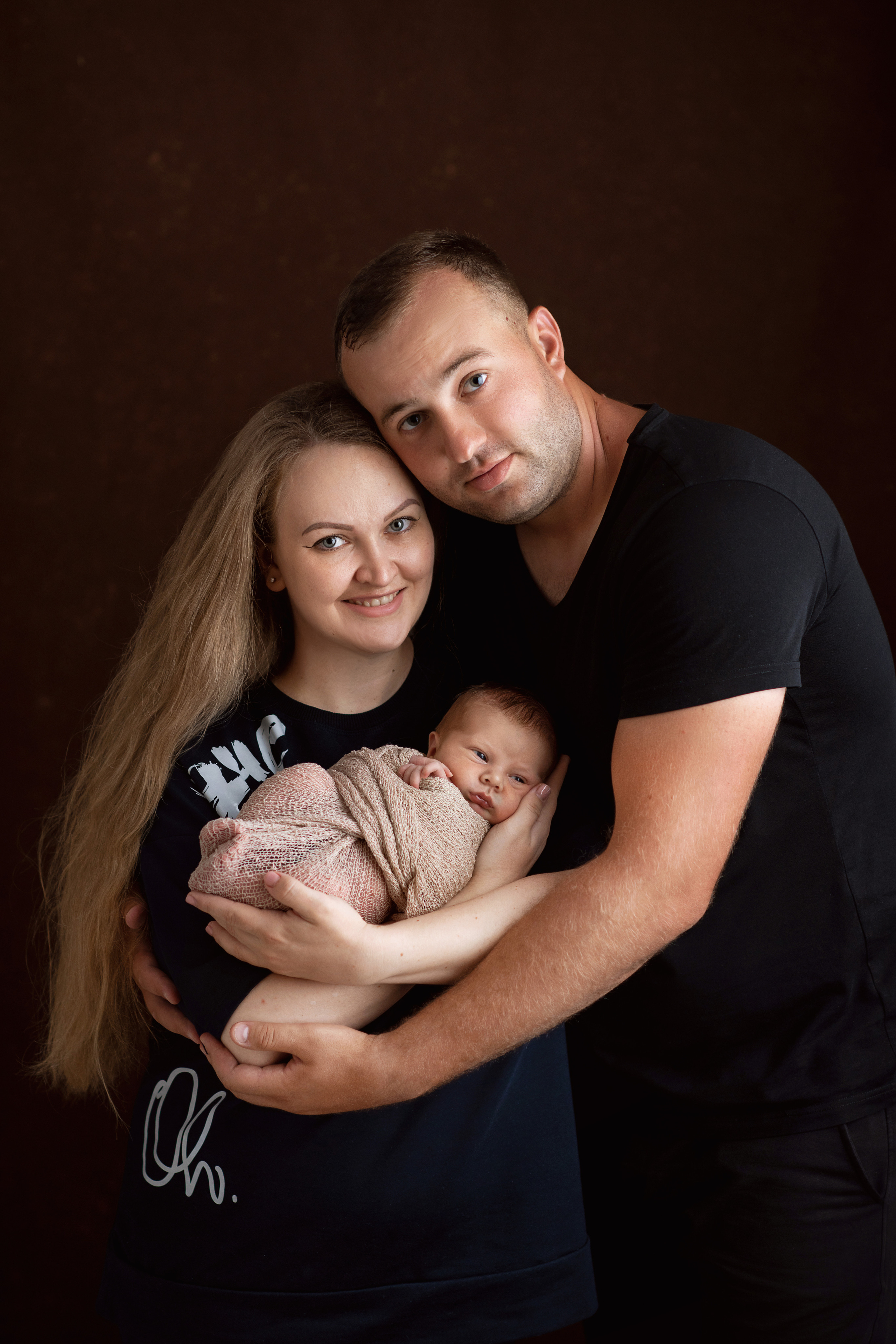 Newborn. Творческая команда Ульяшевы, свадебная и семейная фотография. Кахахста