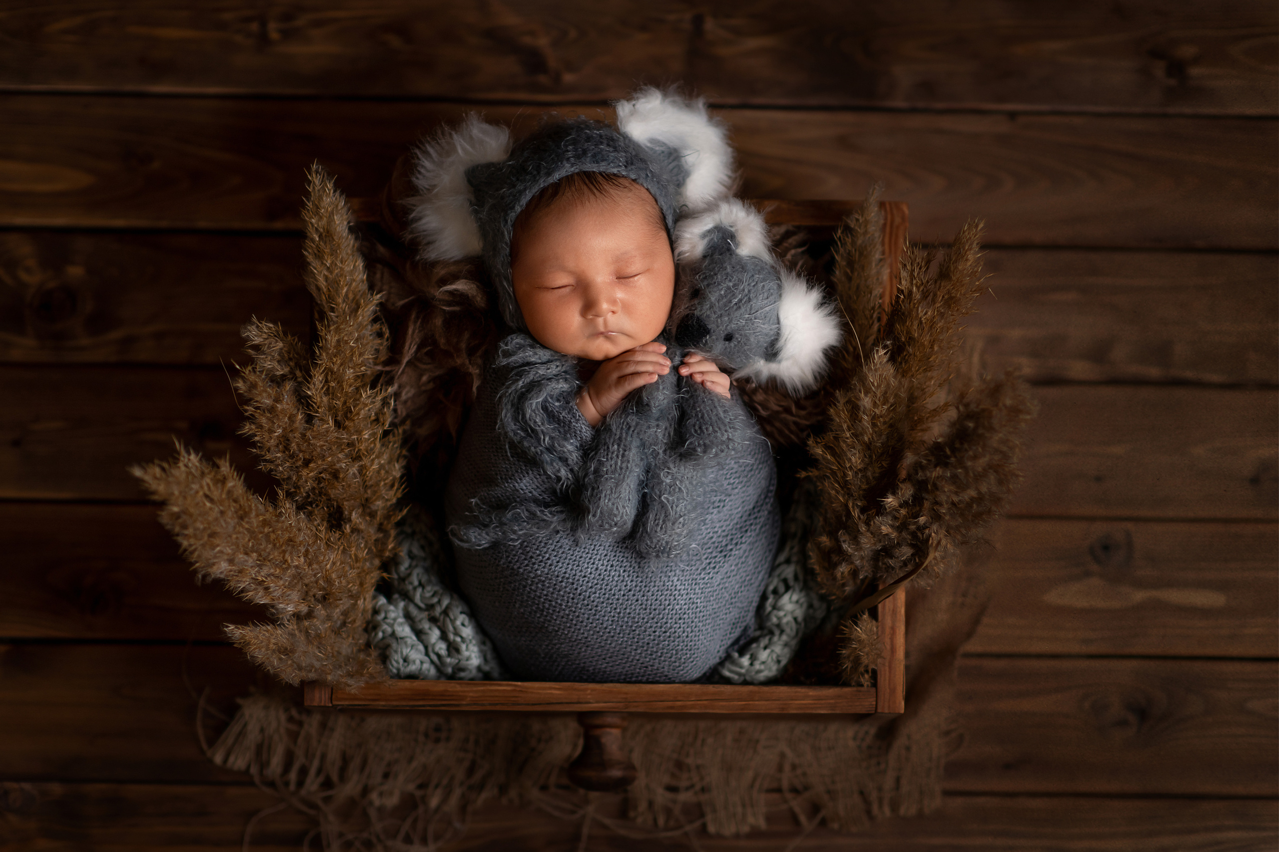 Newborn. Творческая команда Ульяшевы, свадебная и семейная фотография. Кахахста