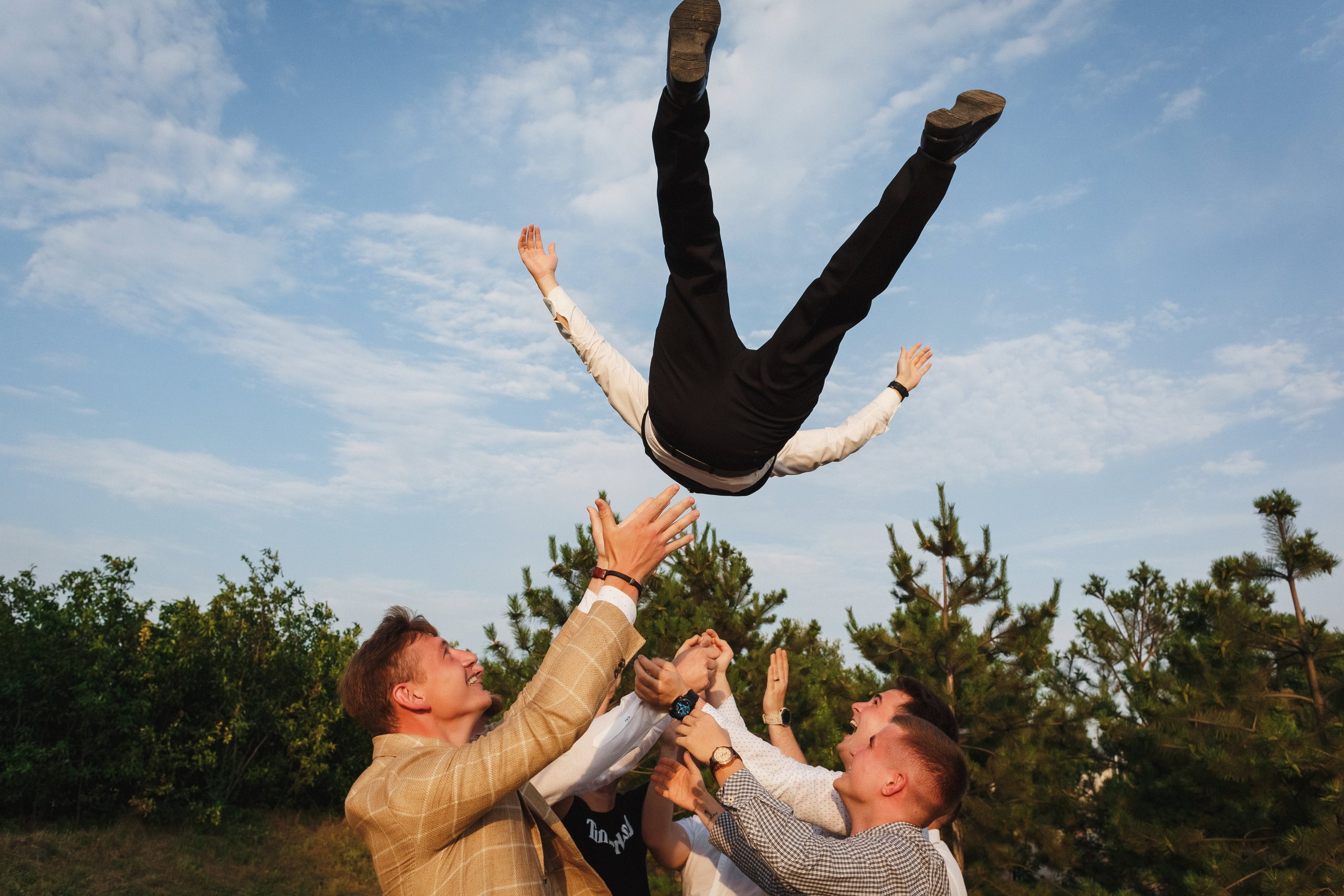 Свадебный фотограф Таганрог — фотосессия в центре города и банкет в коттедже «Виктория». Свадебный и семейный фотограф в Таганроге Бакарюк Антон