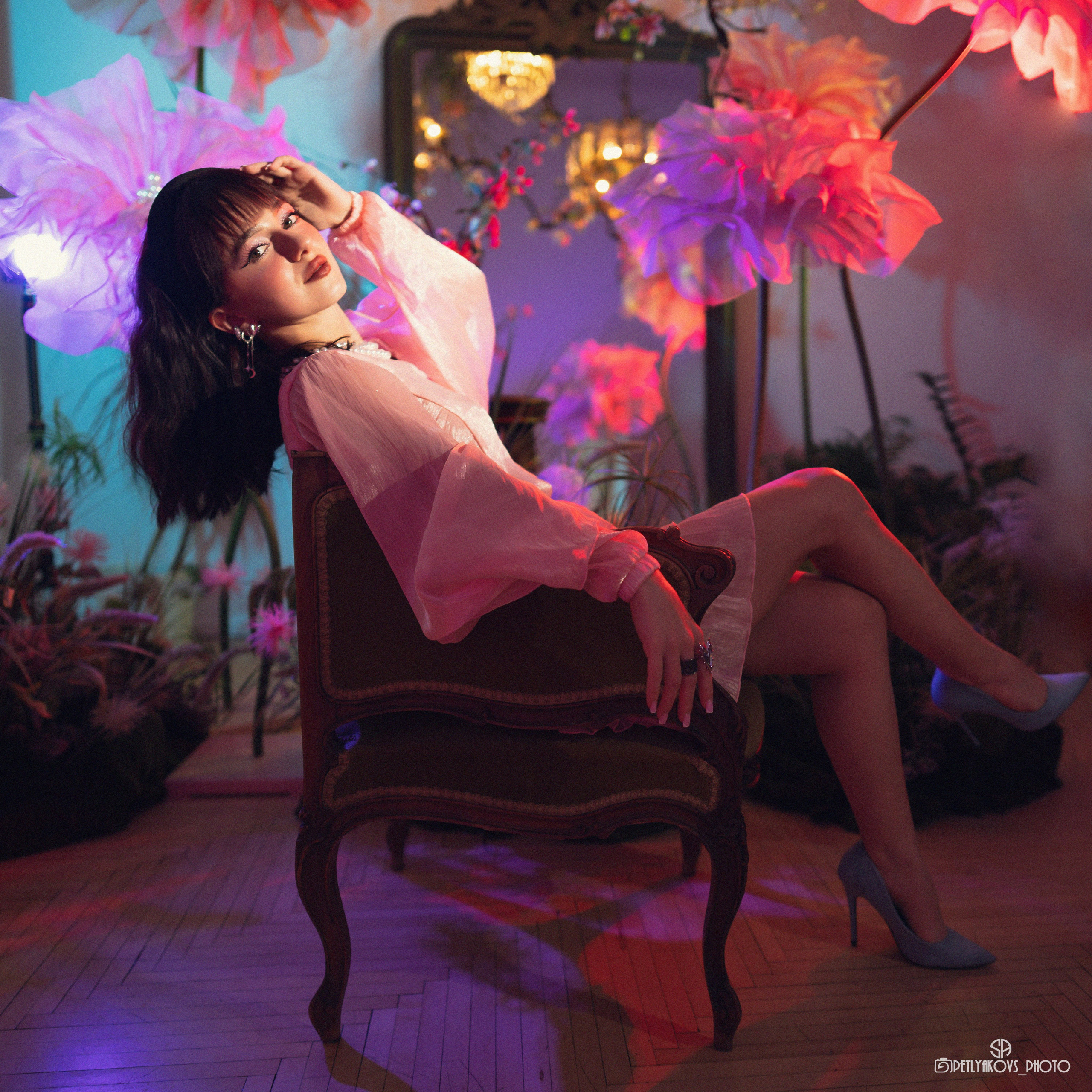 Photoshoot with flowers in Georgia