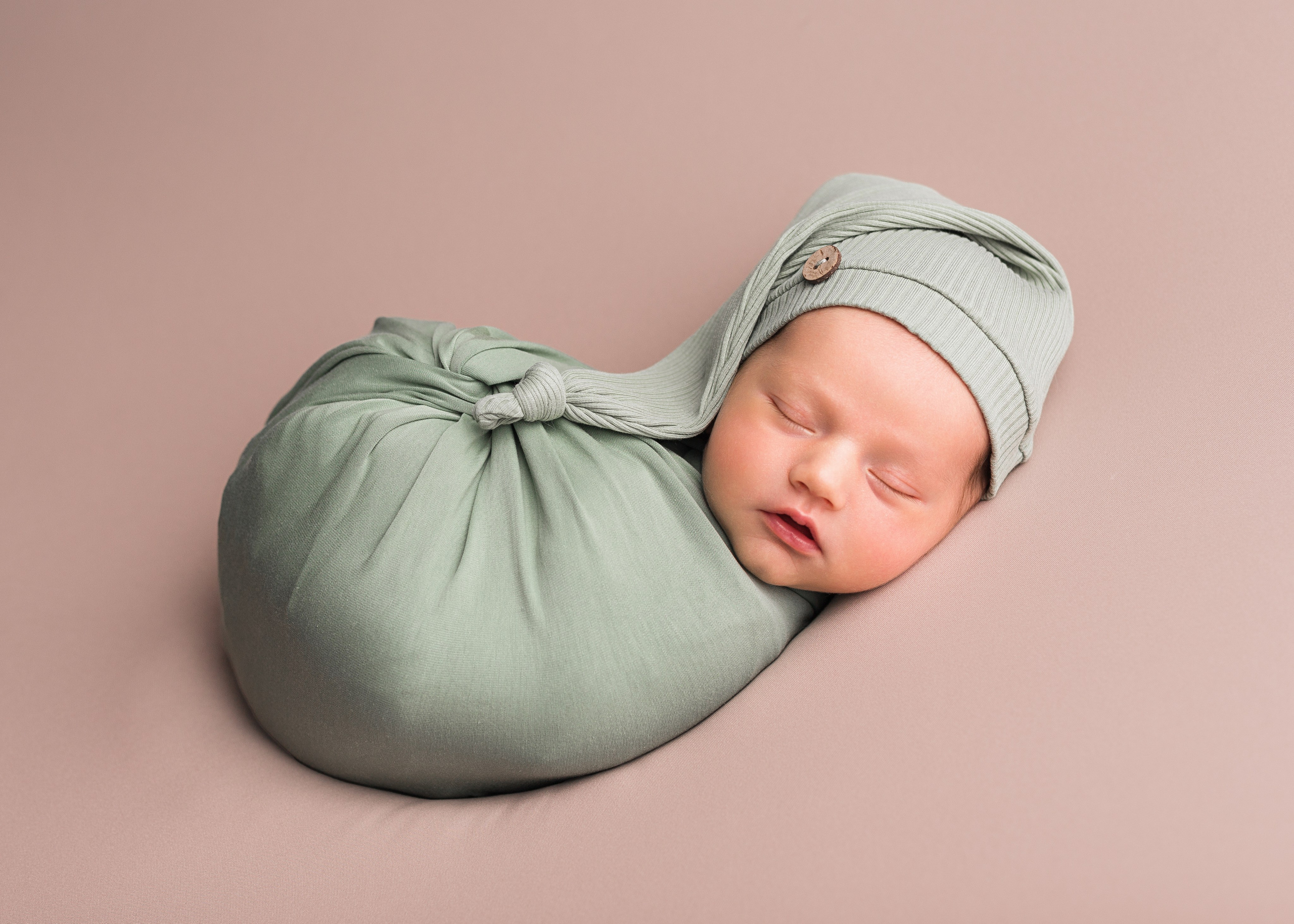 Мальчики. Фотограф новорожденных в Омске Анастасия Моисеева