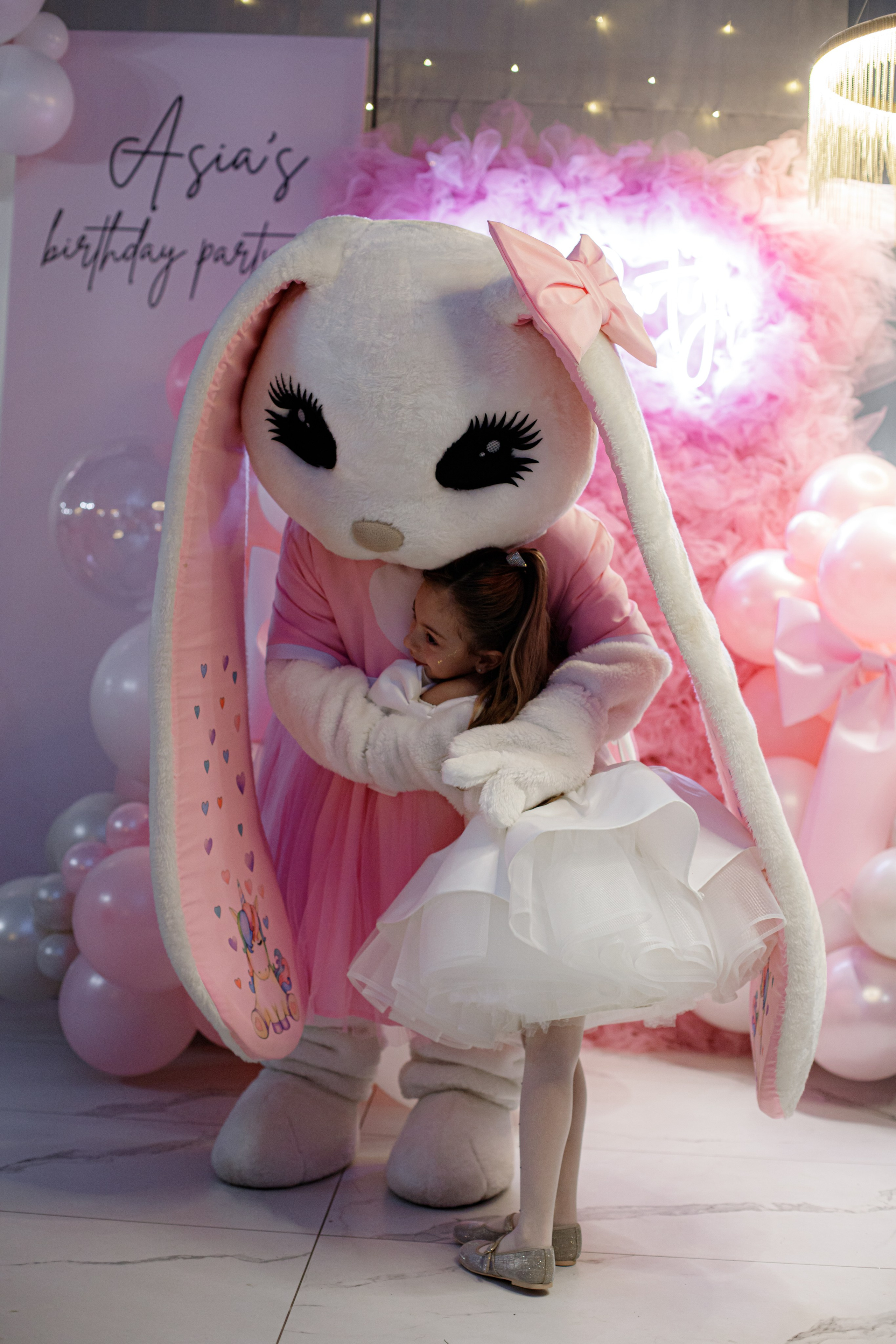 ASIA'S BIRTHDAY PARTY. Photokarish