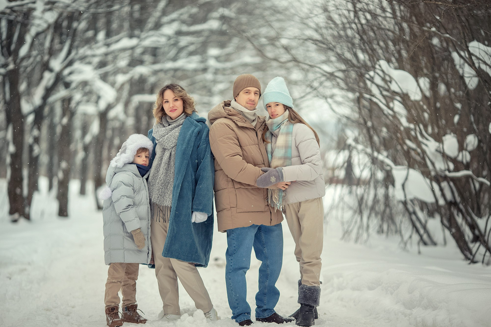 Зимние забавы на семейной фотосессии. Tatyana Nadezhdina Family photographer