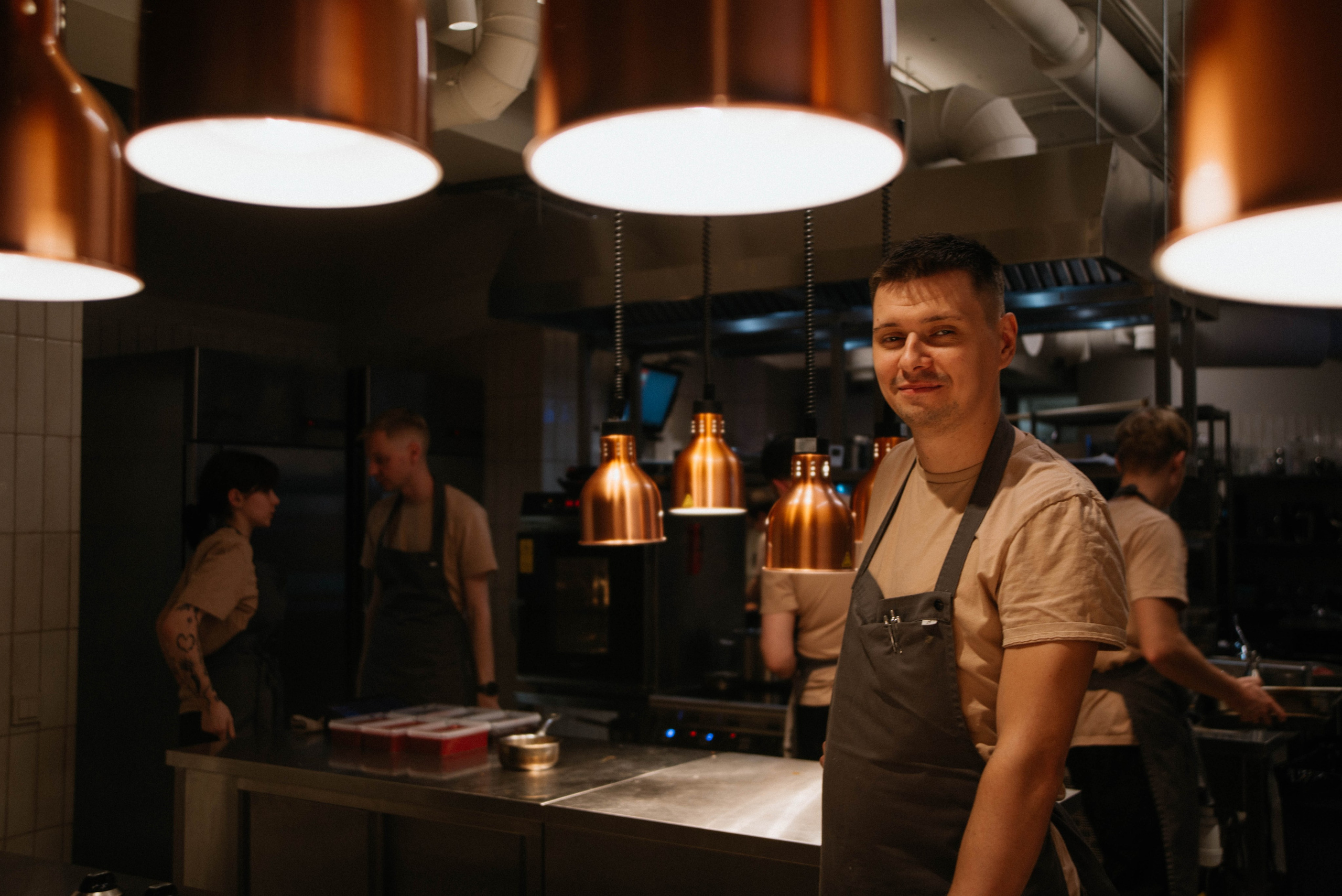 Контентная фотосессия для ресторана La Volte. Ксения Glossa. Портретный и репортажный фотограф в Самаре