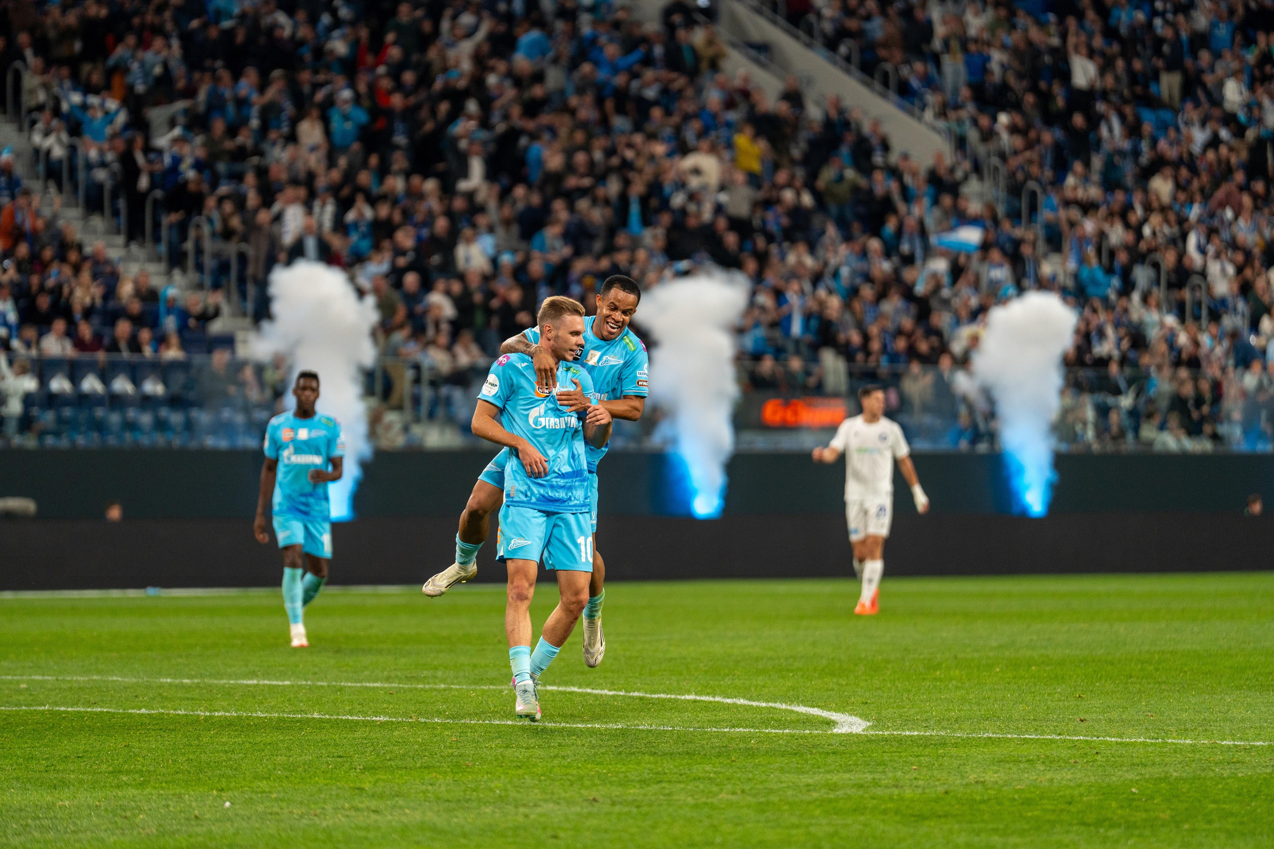 Зенит — Оренбург: репортажная съёмка матча РПЛ в Санкт-Петербурге | Антон Гауф. Спортивный фотограф в Санкт-Петербурге | Антон Гауф