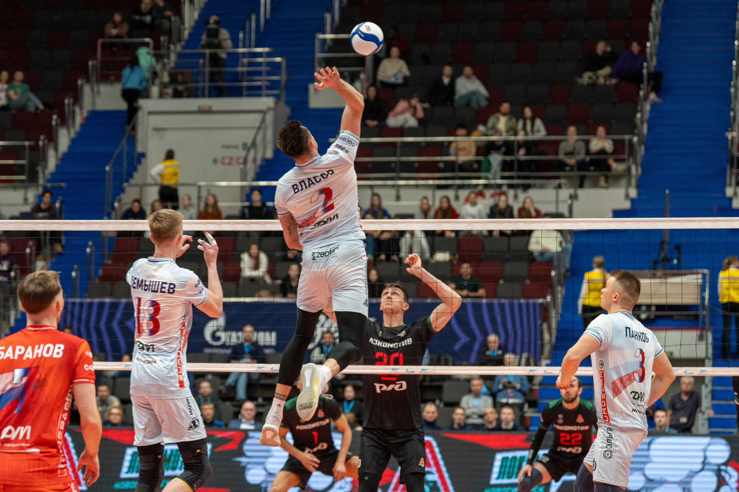 Локомотив — Динамо: фотогалерея полуфинала Суперкубка России 2025 | Антон Гауф. Спортивный фотограф в Санкт-Петербурге | Антон Гауф