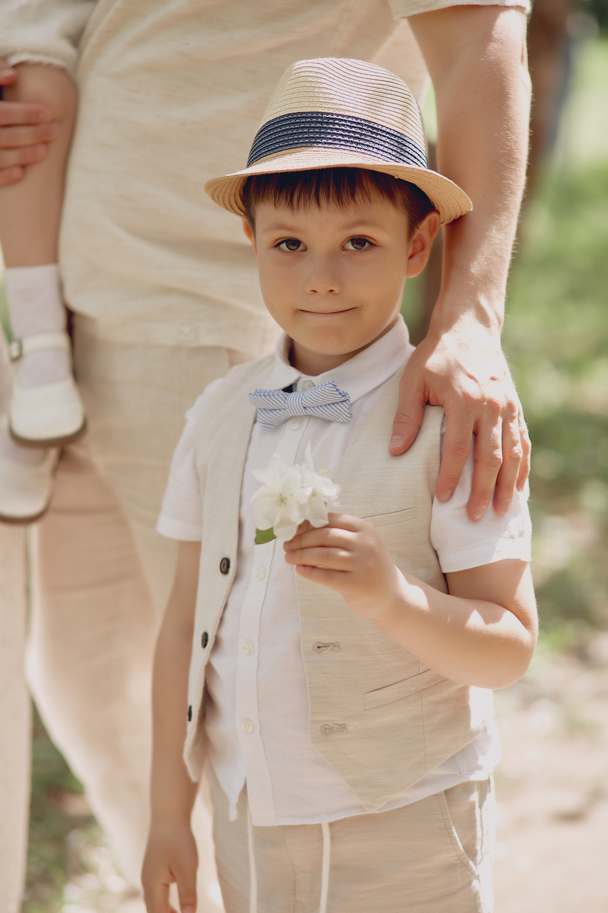 Прогулка в вишневом лесу. Свадебный и семейный фотограф Алексей Сафонов