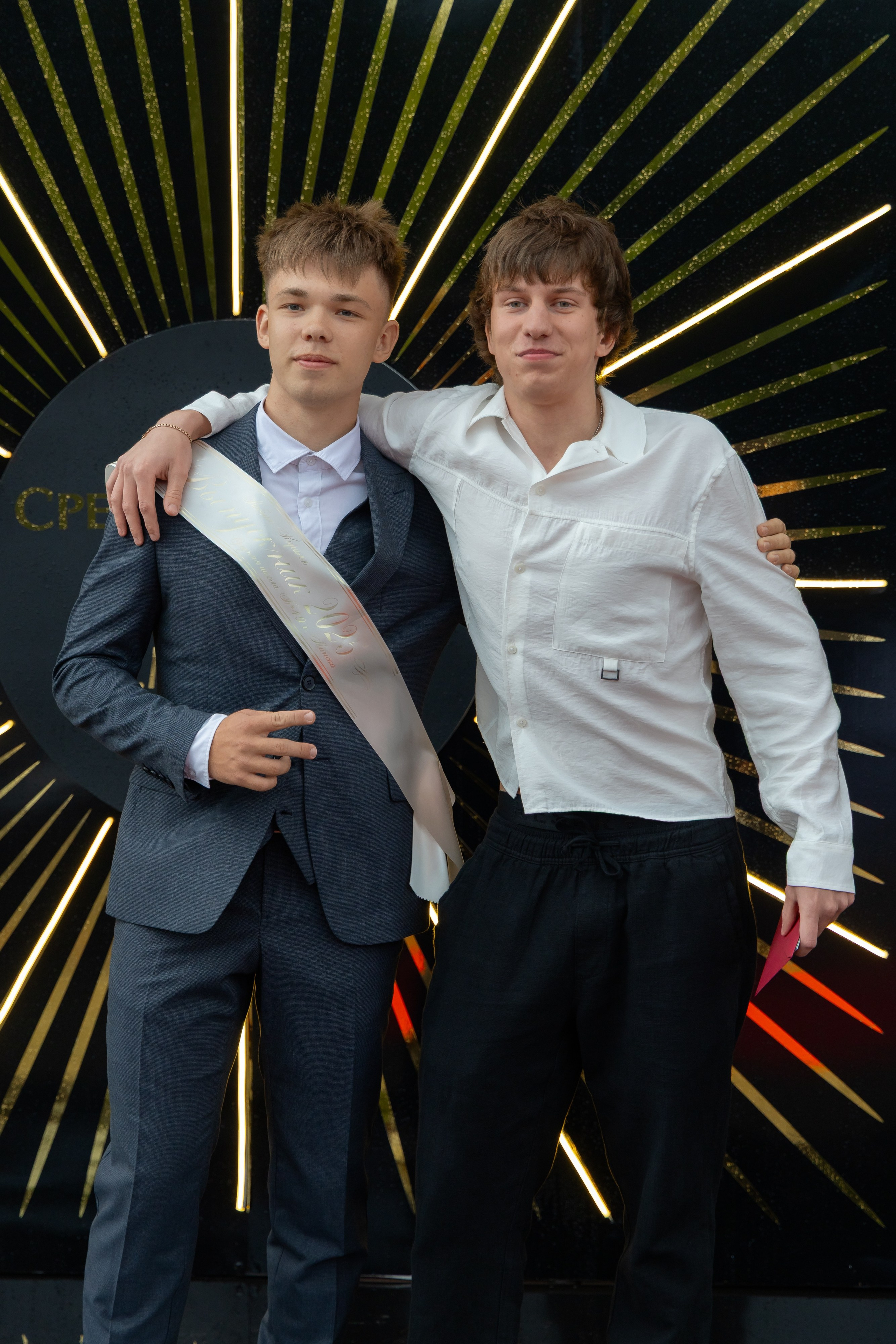 Школьный выпускной 2025 год в Минске, Беларуси. Свадебный фотограф в Минске/Беларуси Сергей Спиридонов