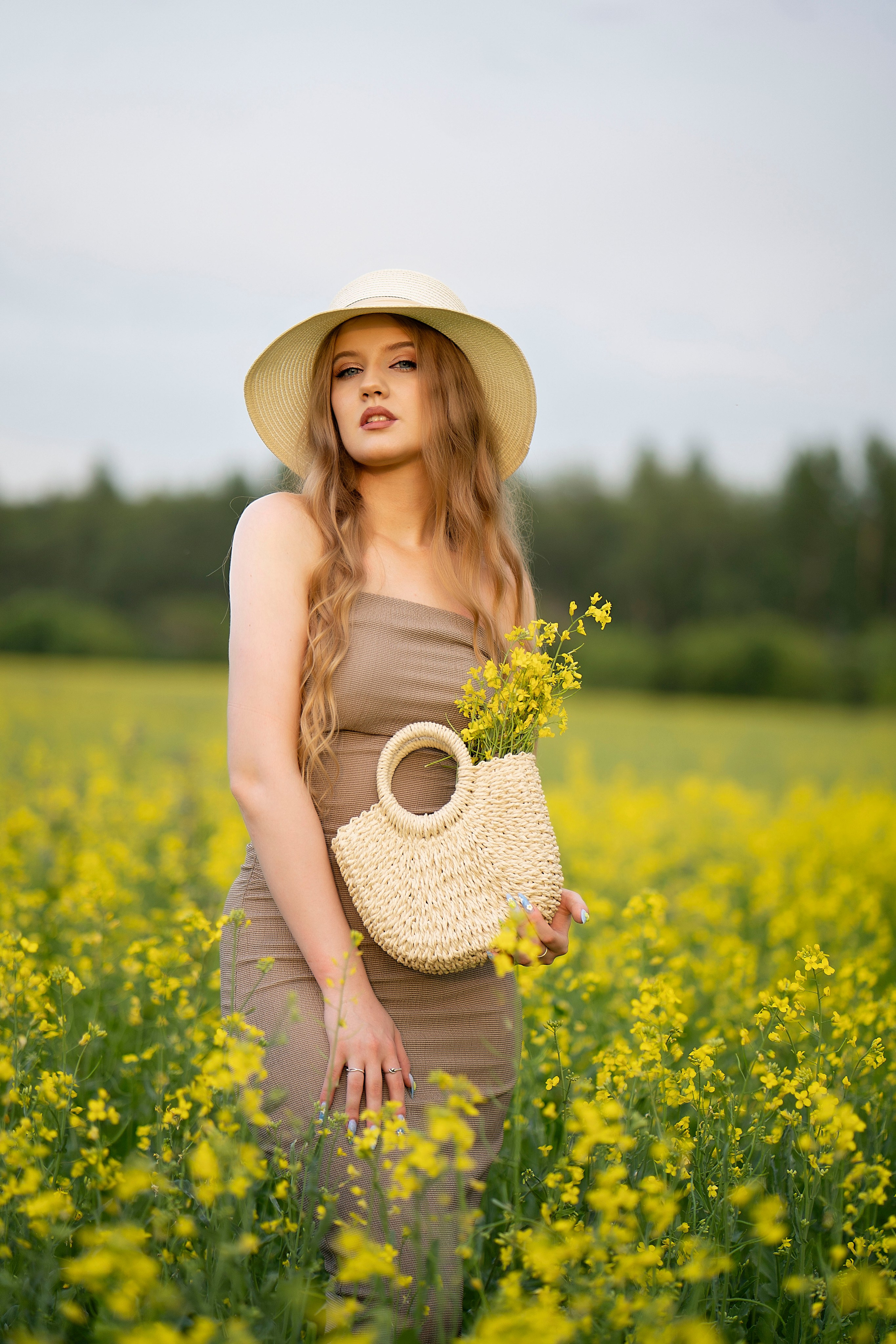 Яна. Главная