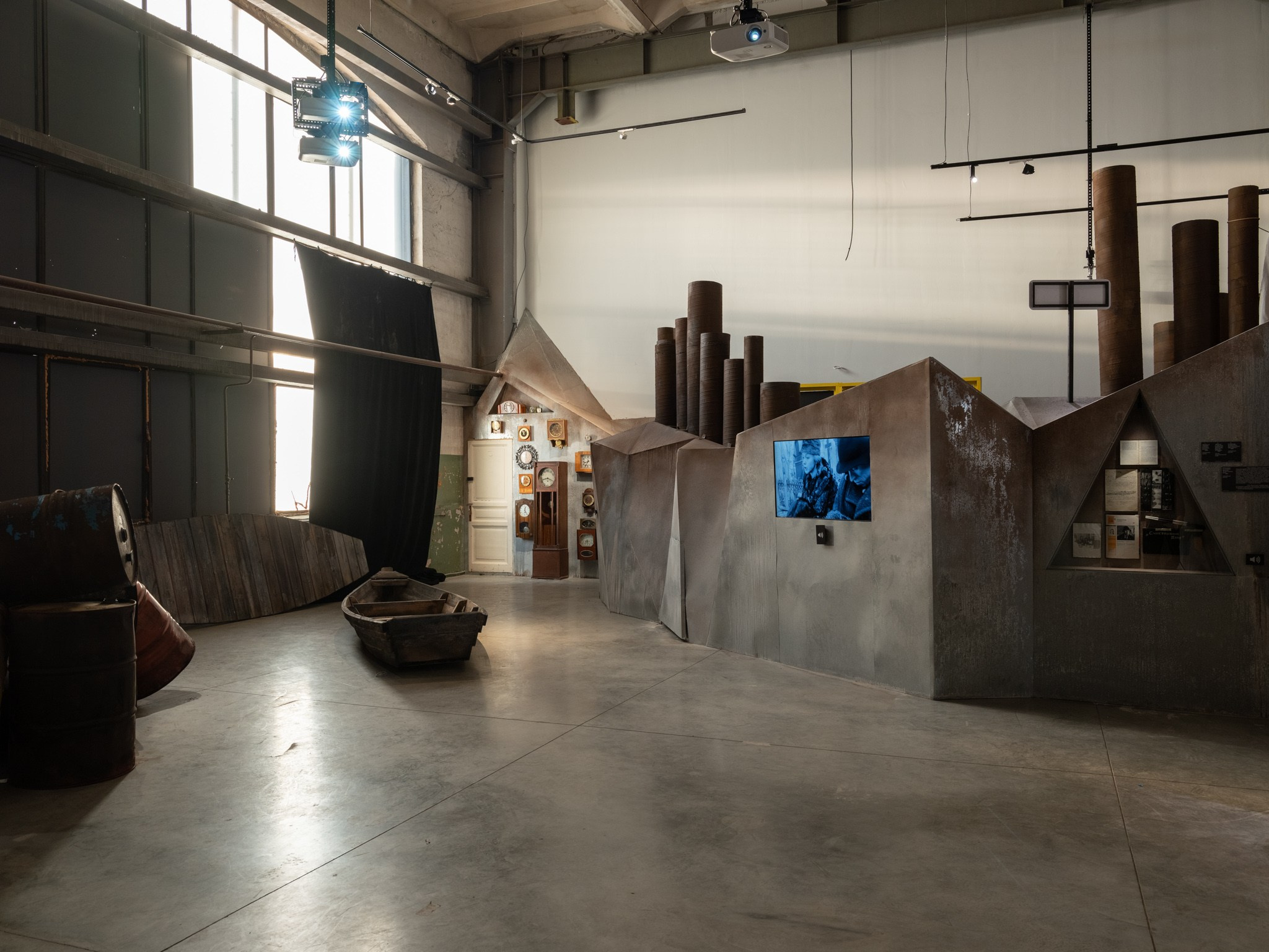 Выставка-путешествие «Балабанов» Севкабельпорт (СПБ) Planet9 2023. Фотограф Василий Буланов