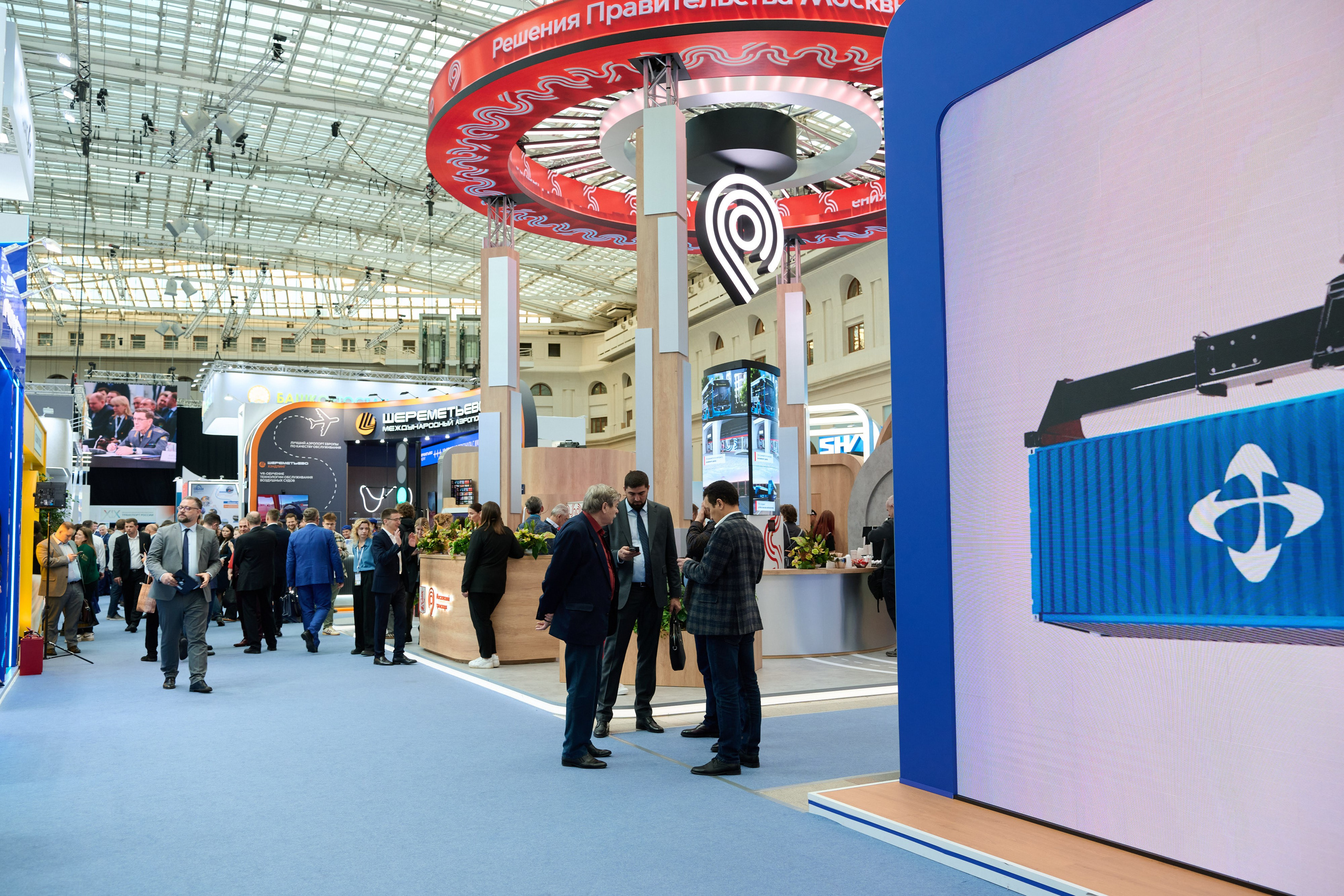 19 Международный форум и выставка Транспорт России. Сергей Богомолов. Свадебный и семейный фотограф