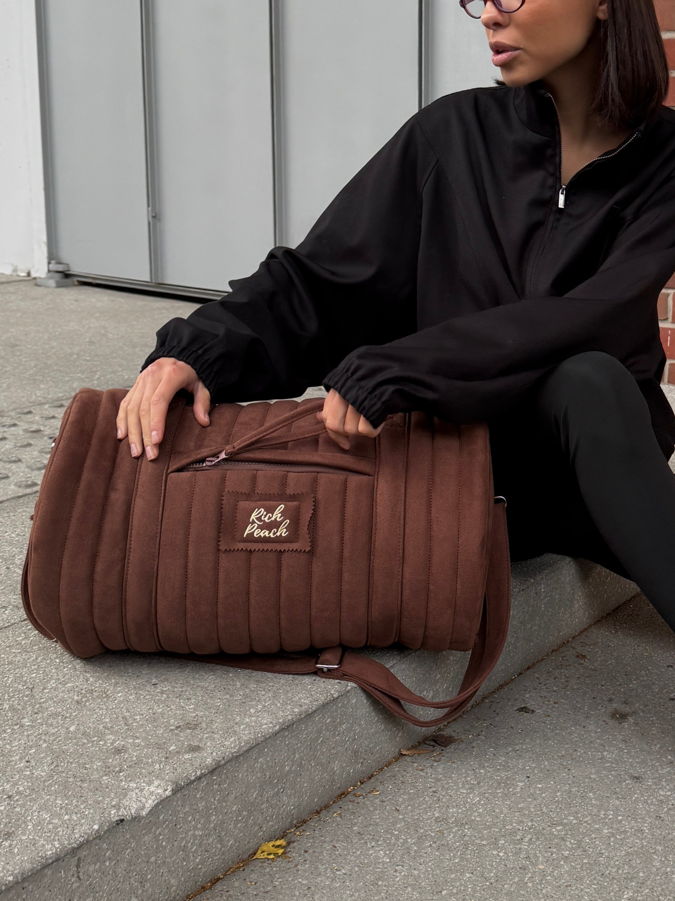 Rich peach. Фотограф для брендов и индивидуальных фотосессий в Москве