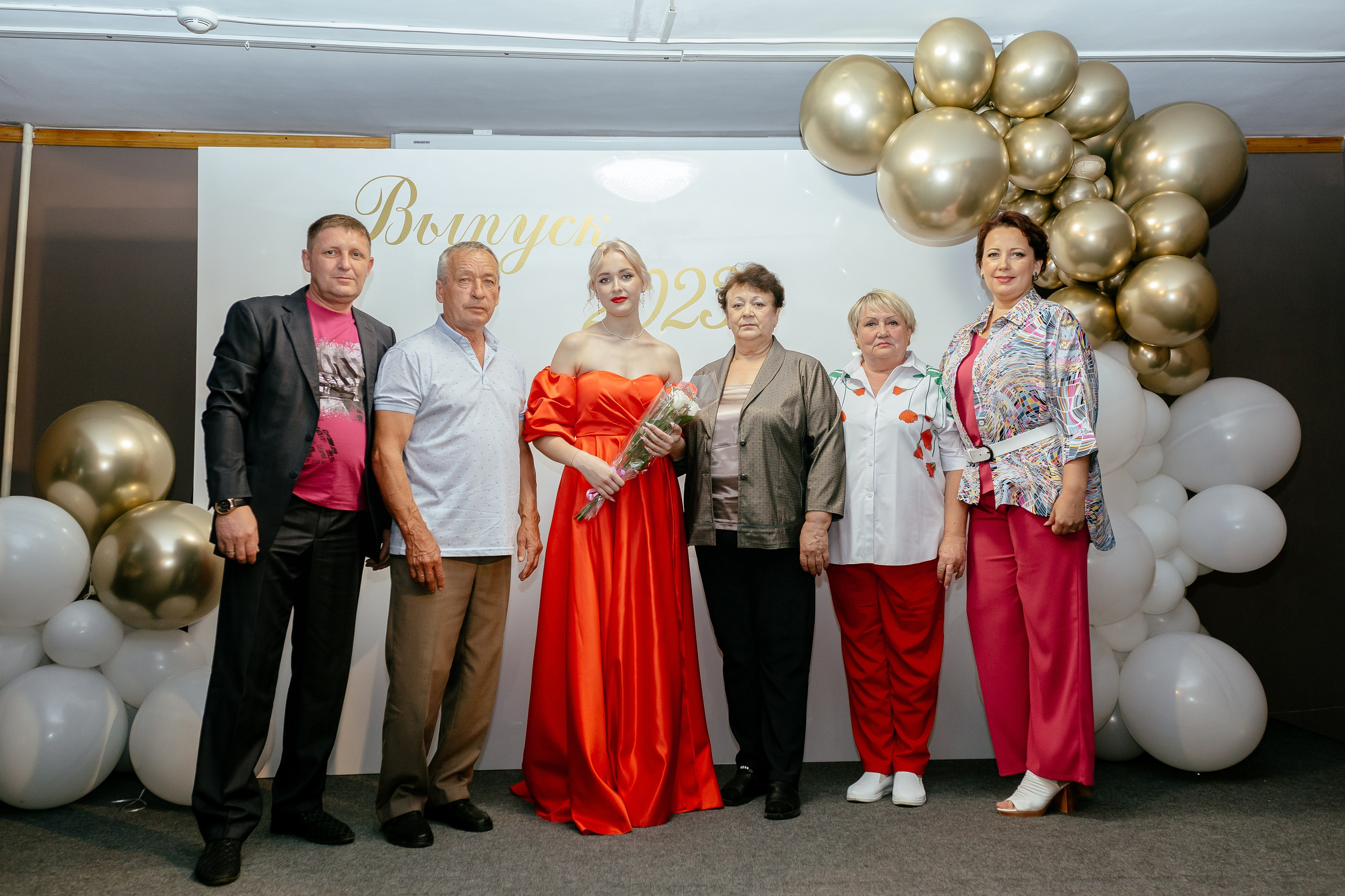 Вручение аттестатов. Семейный фотограф в Новосибирске Екатерина Сафронова