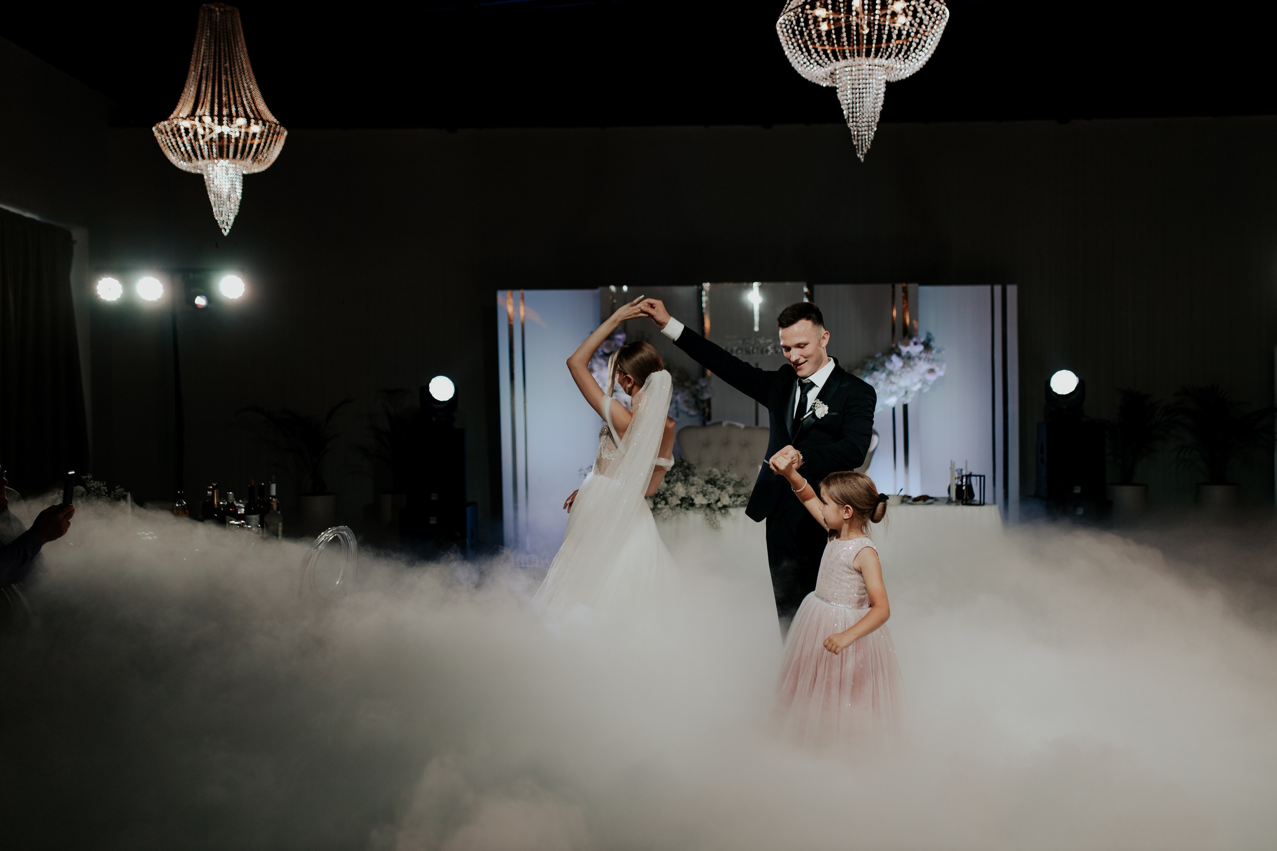 Свадебный банкет в Санкт-Петербурге — Трогательная фотосессия с родными и лавстори. Фотограф в Санкт-Петербурге Лиза Семченкова