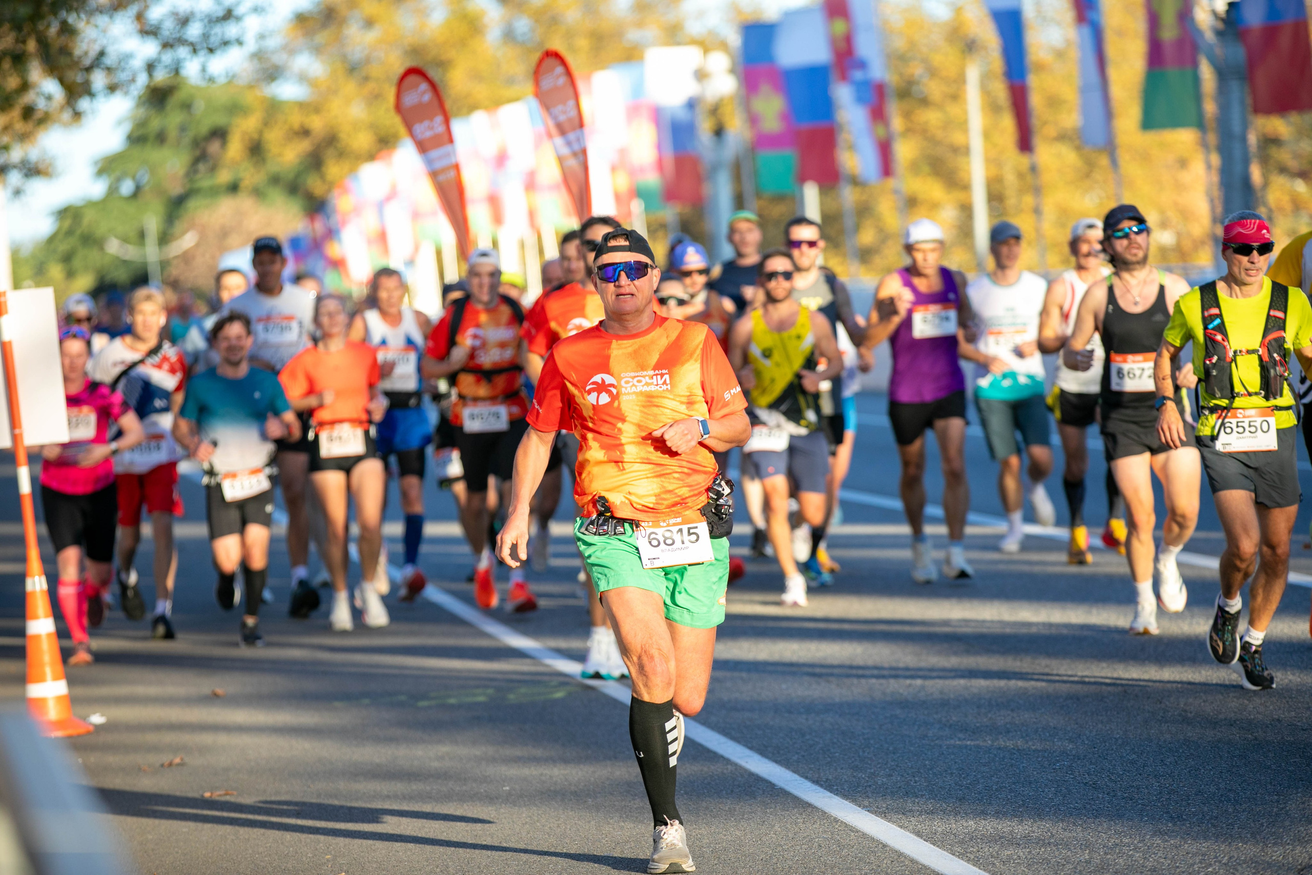Сочи Марафон по бегу — 2025.11.03. Фотограф из Сочи Регина Труфанова