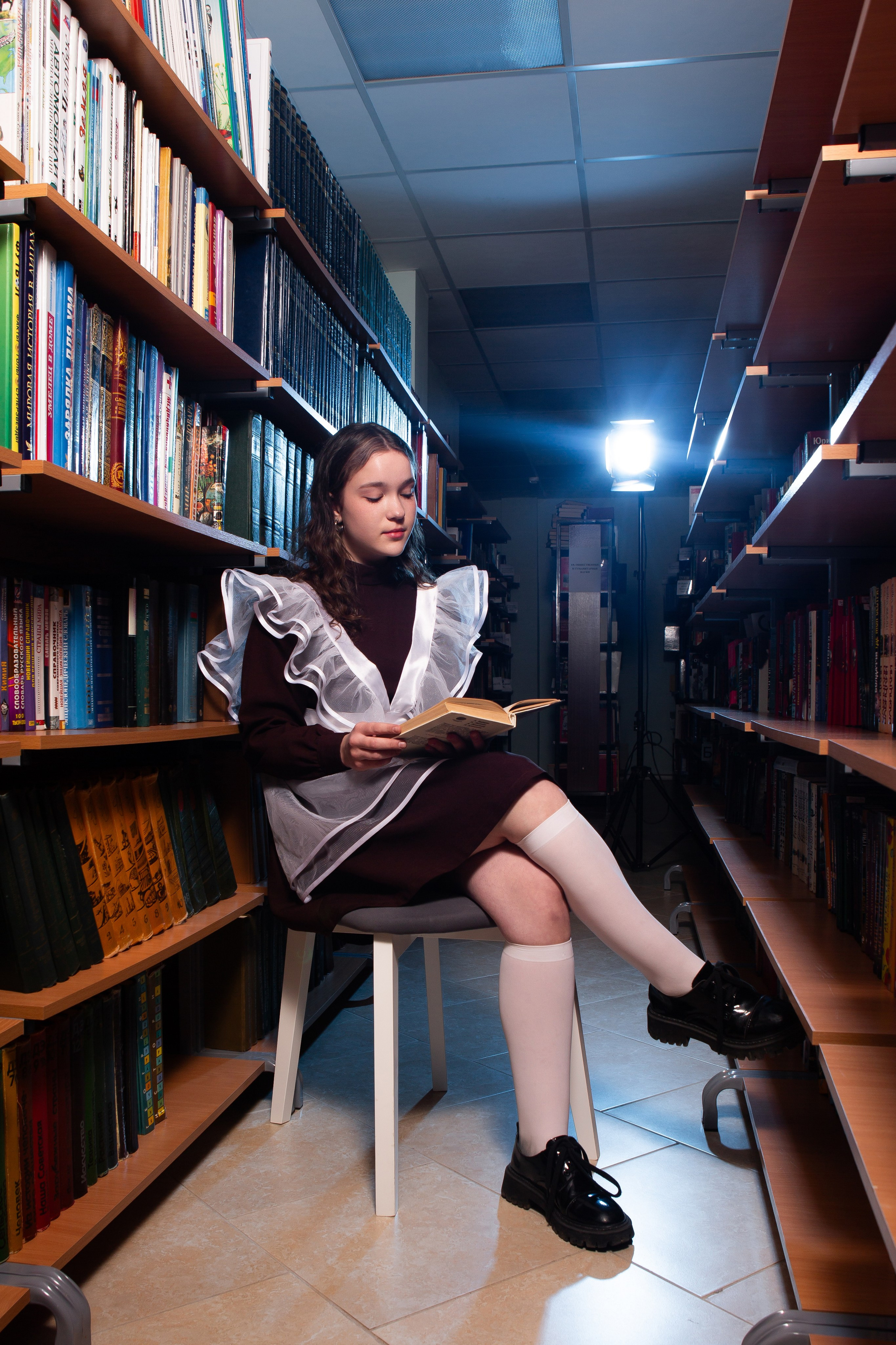 Съемка в библиотеке для 11 класса #1. Профессиональный фотограф в Мценске и Орловской области