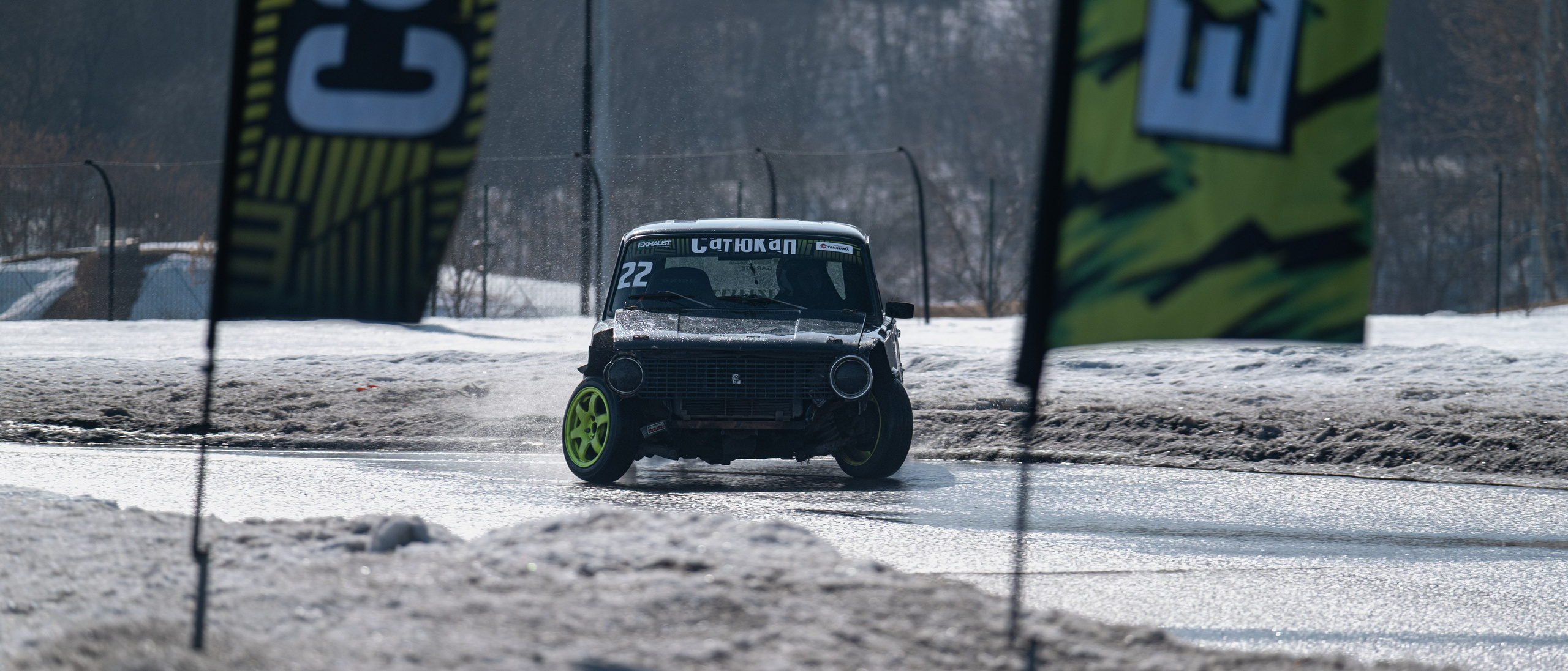 Спортивная автомобильная съемка. Malenkyia