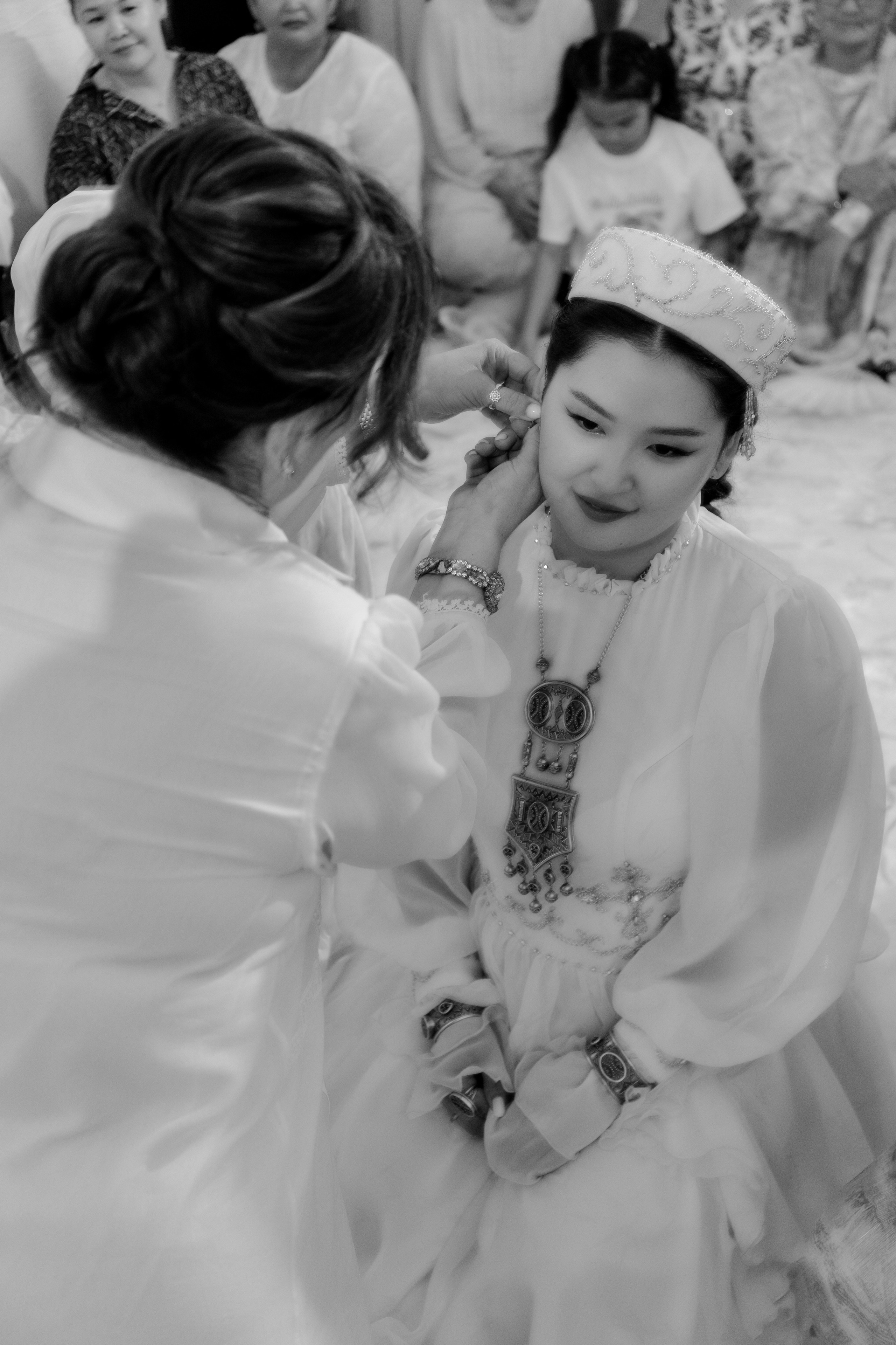 Aynur — syrğa salu. Wedding and Love story Photographer