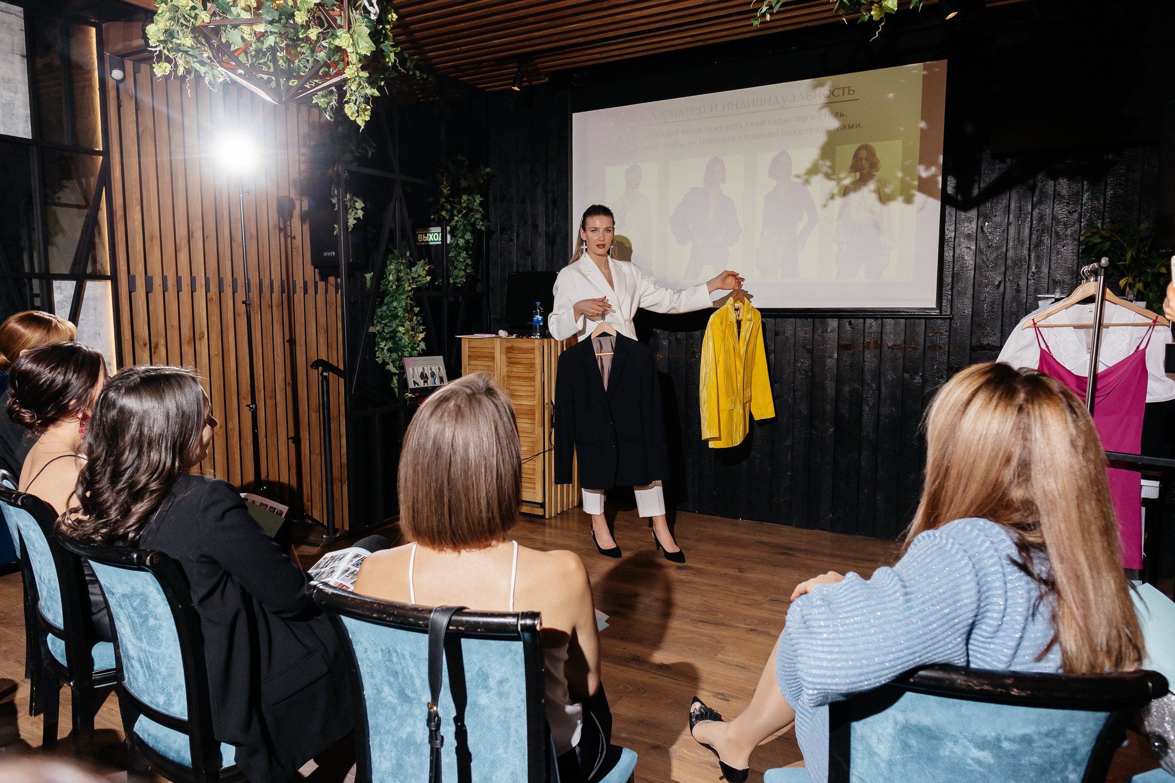 Репортажная съёмка. Свадебный фотограф в Иваново Гитарина Черняева