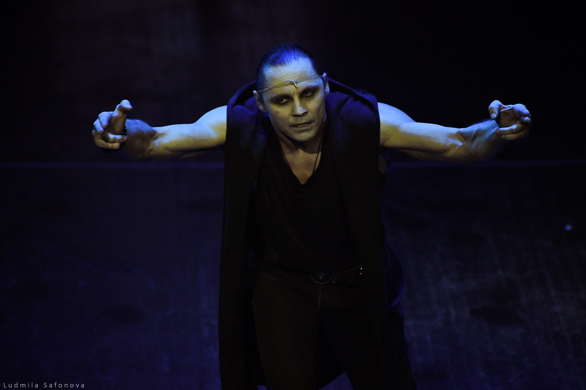 Скорпи-он. Дмитрий Бозин. Театр Виктюка. Lucytheatre