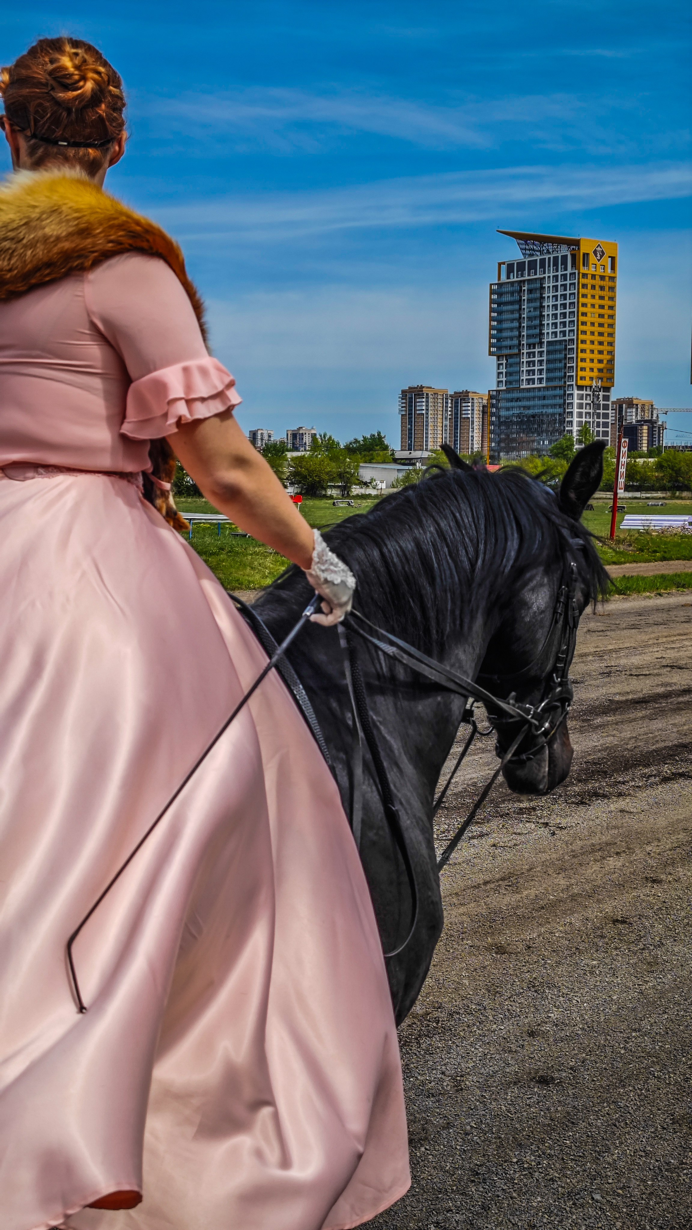 Красноярский ипподром. Открытие сезона 2025. Игорь Урывский. Фотограф Красноярск