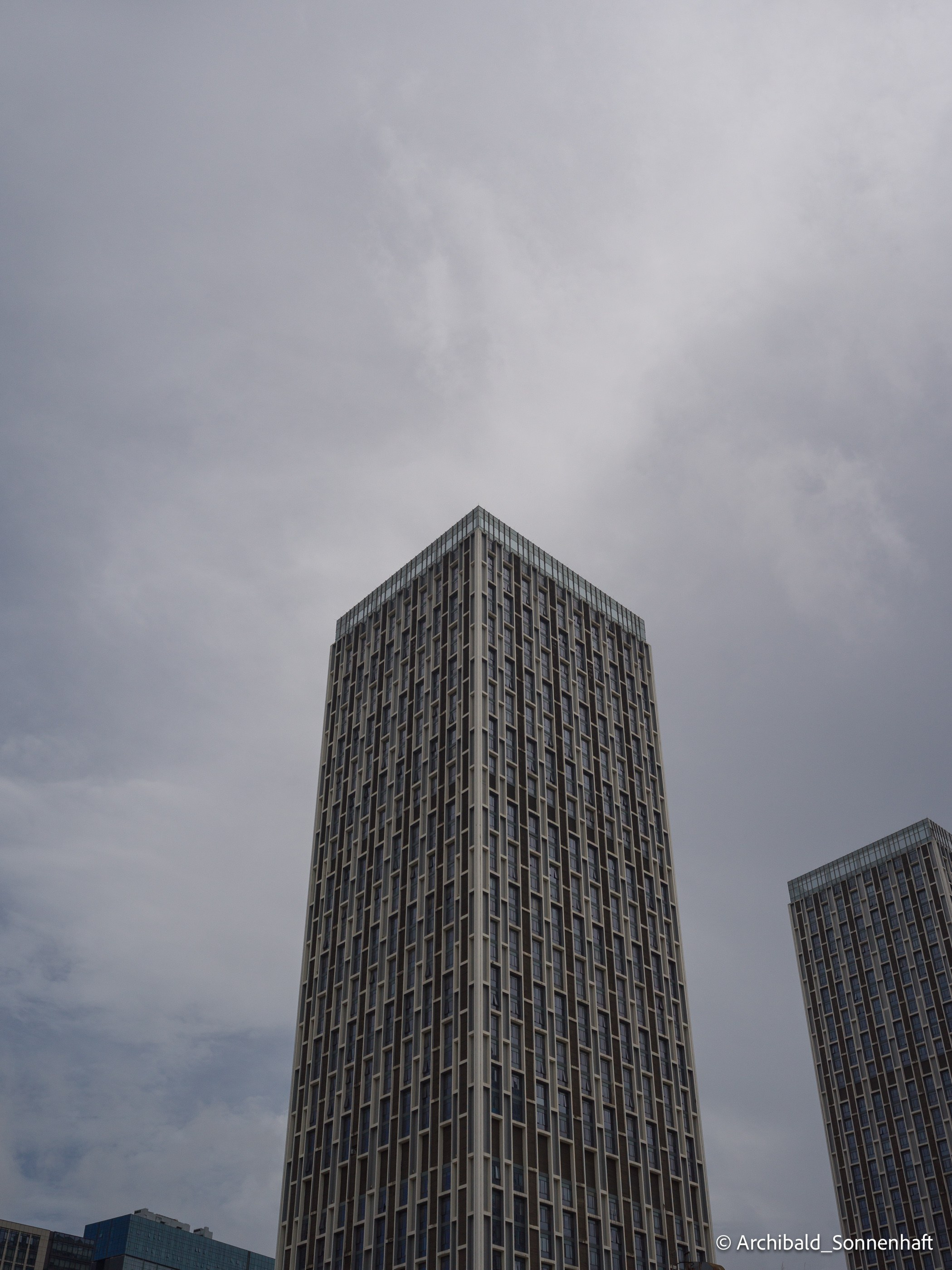 Office environs. Photographer in Guangzhou, China. Archibald Sonnenhaft