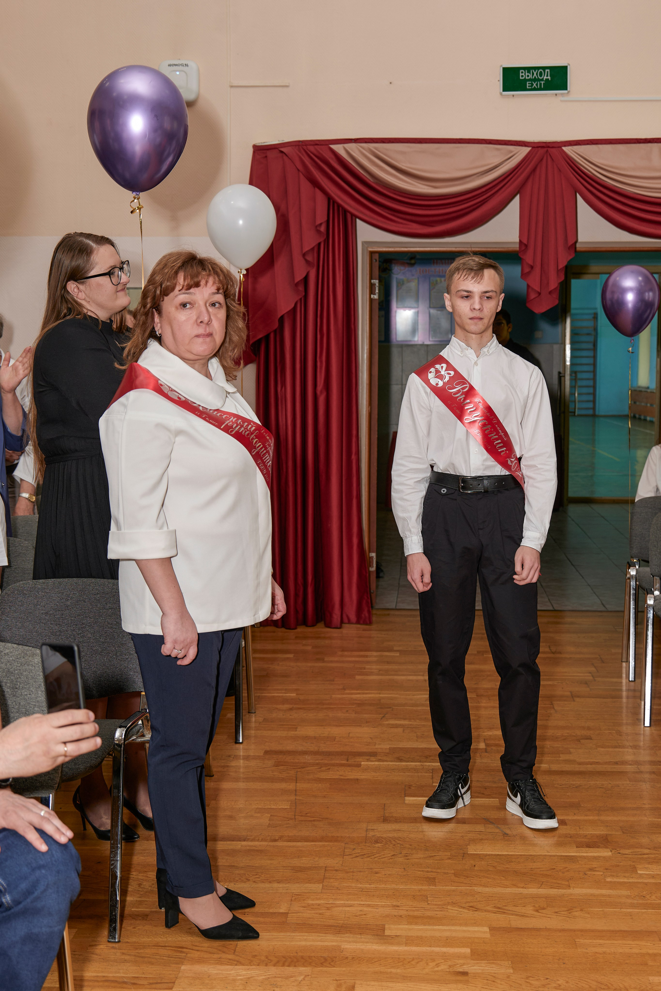 Последний звонок школа 1413. Детский и семейный фотограф г. Москва Оксана Катаджи