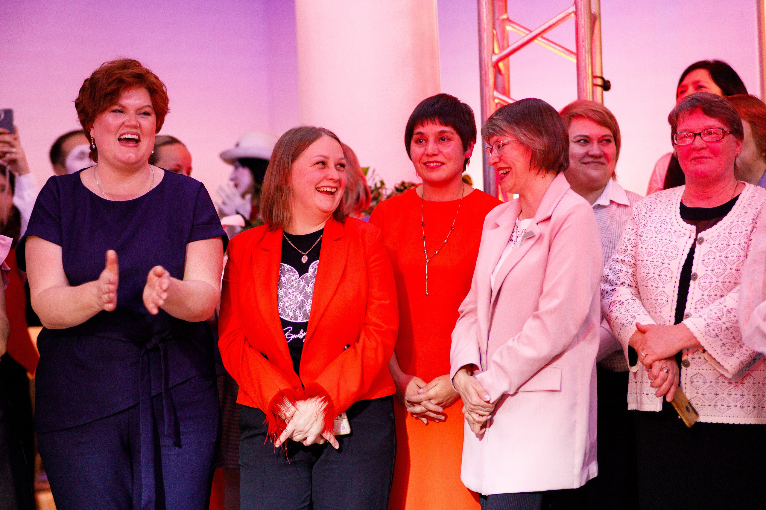 Награждение победителя конкурса «Учитель Года» г. Горнозаводск. Фотограф Дмитрий Молчанов | Фотограф Пермь | Фотограф