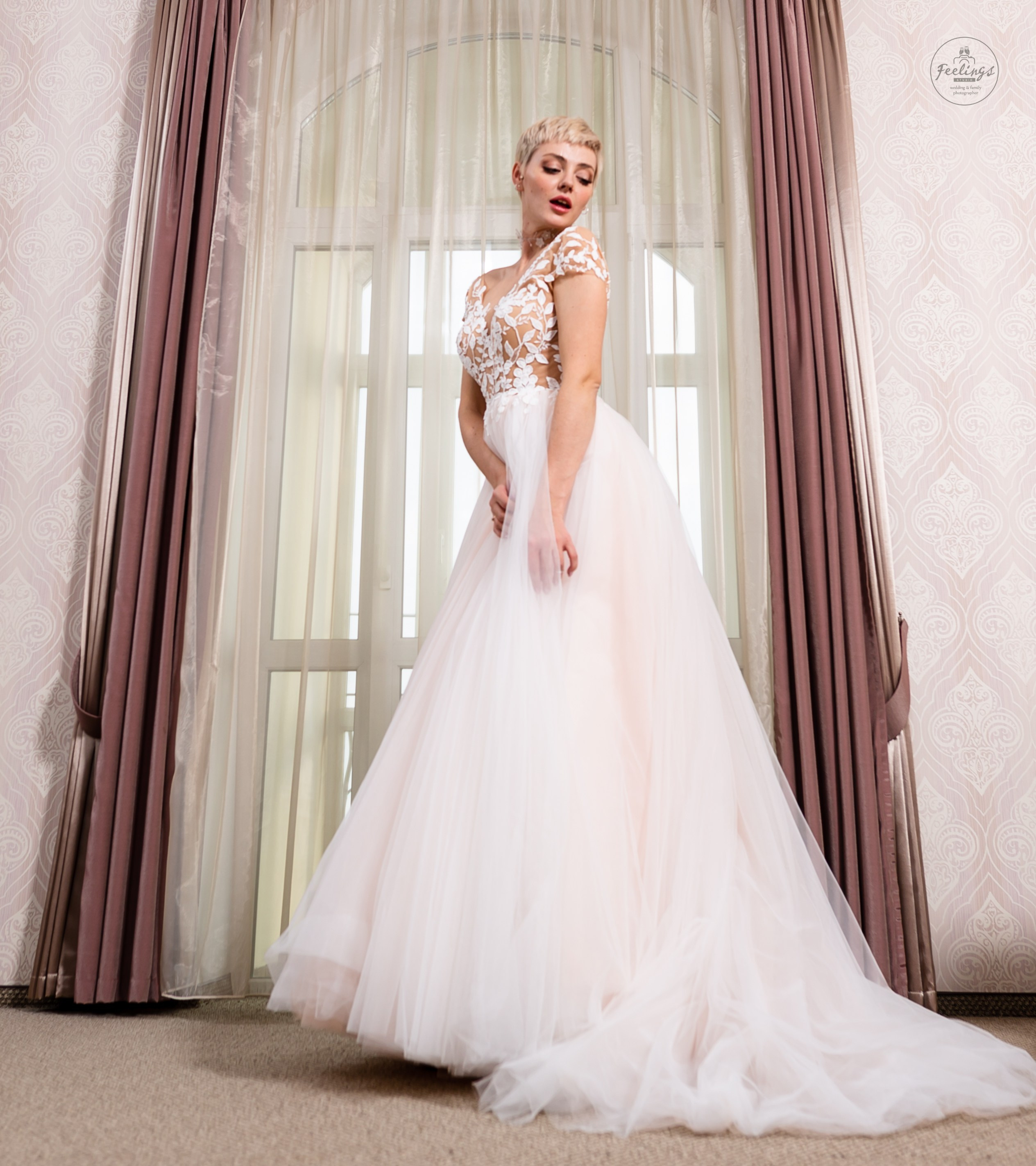 Элона и Евгений. Главная