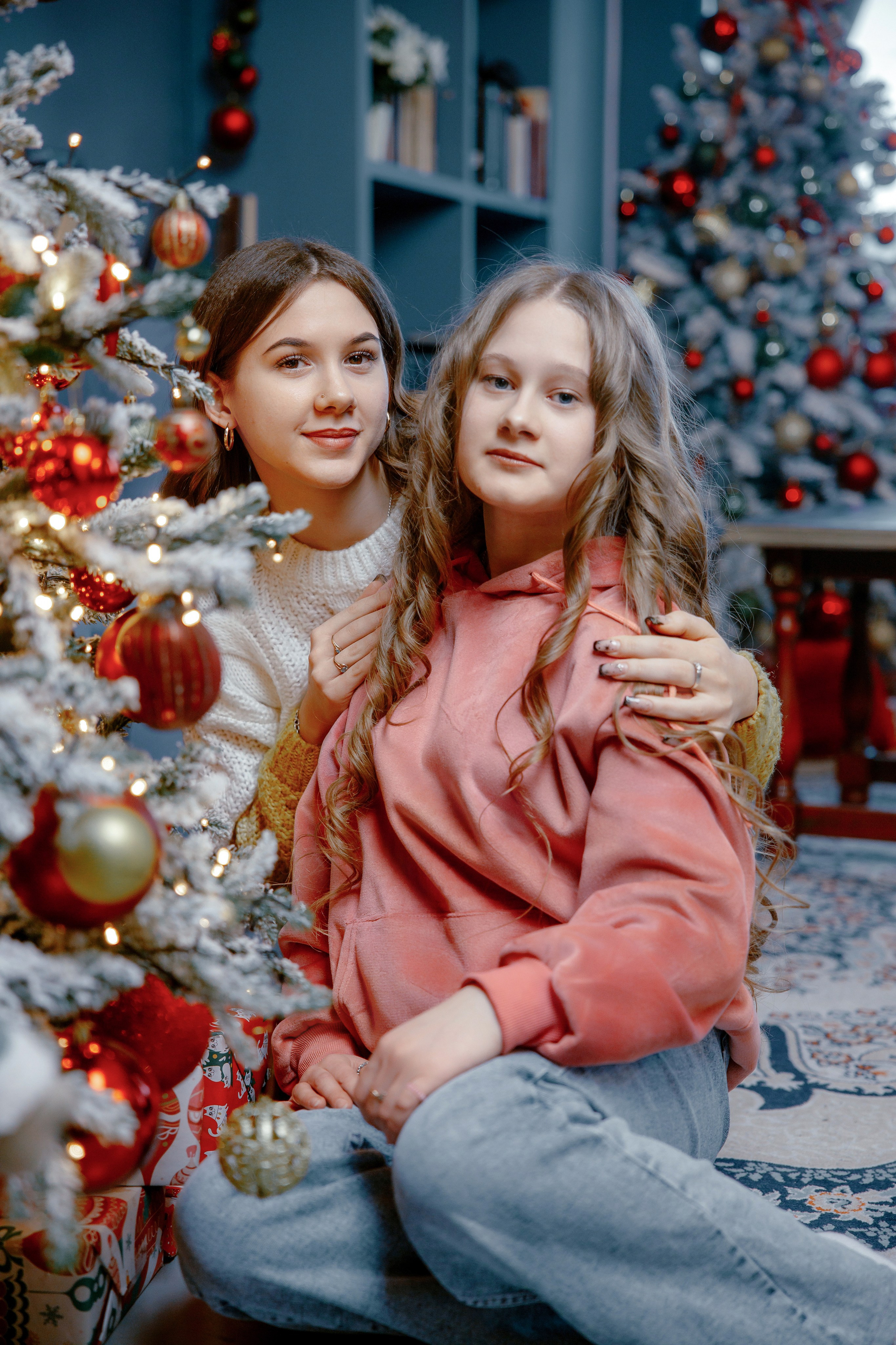 Новый год с подругой. Дмитрий Белим — Семейный фотограф в Омске | Фотосессии для беременных и малышей