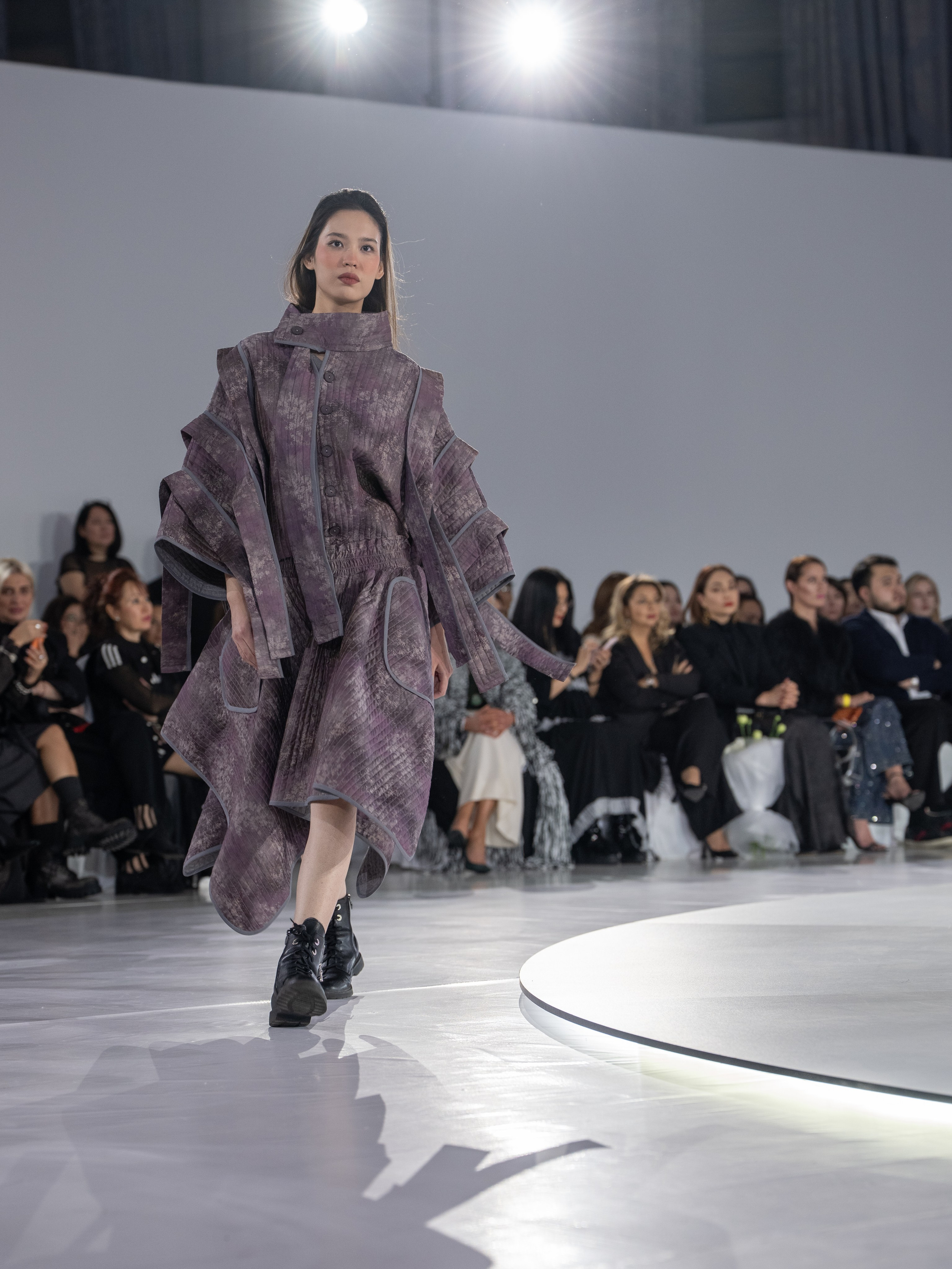 Дизайнер Zalkar. Сайт Алматинского НЮ АРТ, будуар и фэшн фотографа Дениса Карпенко