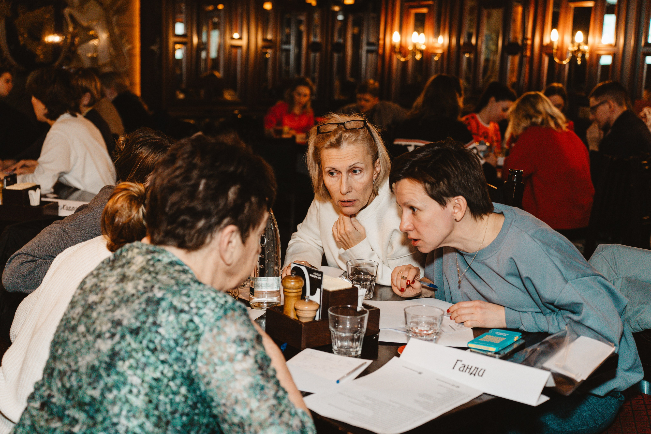 Intellectual games. Я занимаюсь событийной, свадебной, товарной, студийной… фотографией