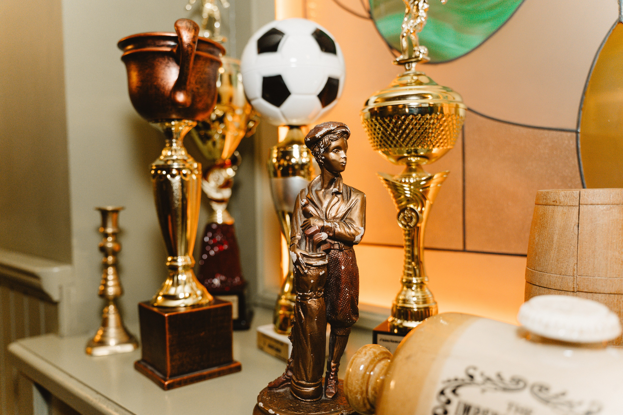 Intellectual games. Я занимаюсь событийной, свадебной, товарной, студийной… фотографией