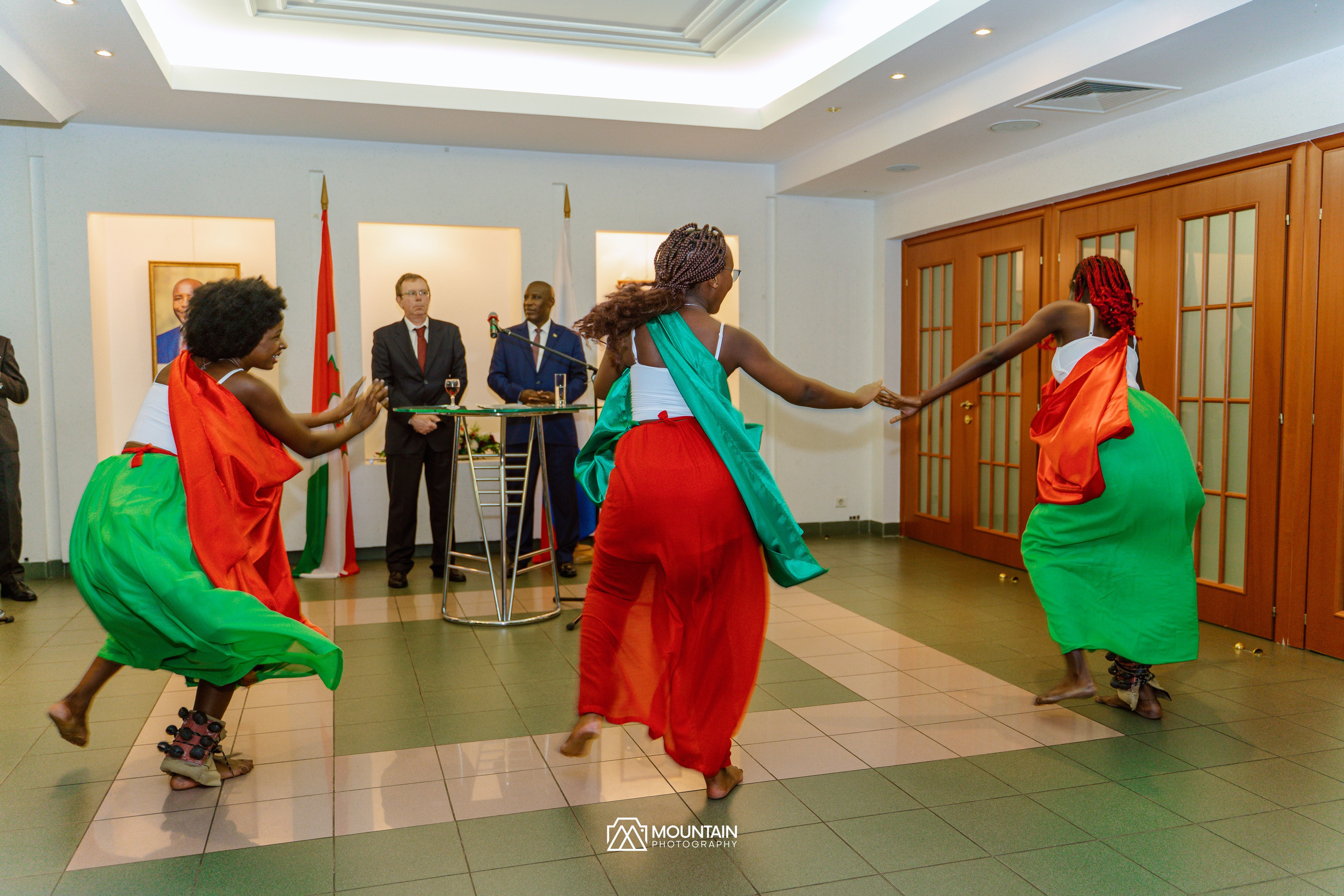 Burundi Indepence Celebration. Photographer based in moscow Peter Tchana