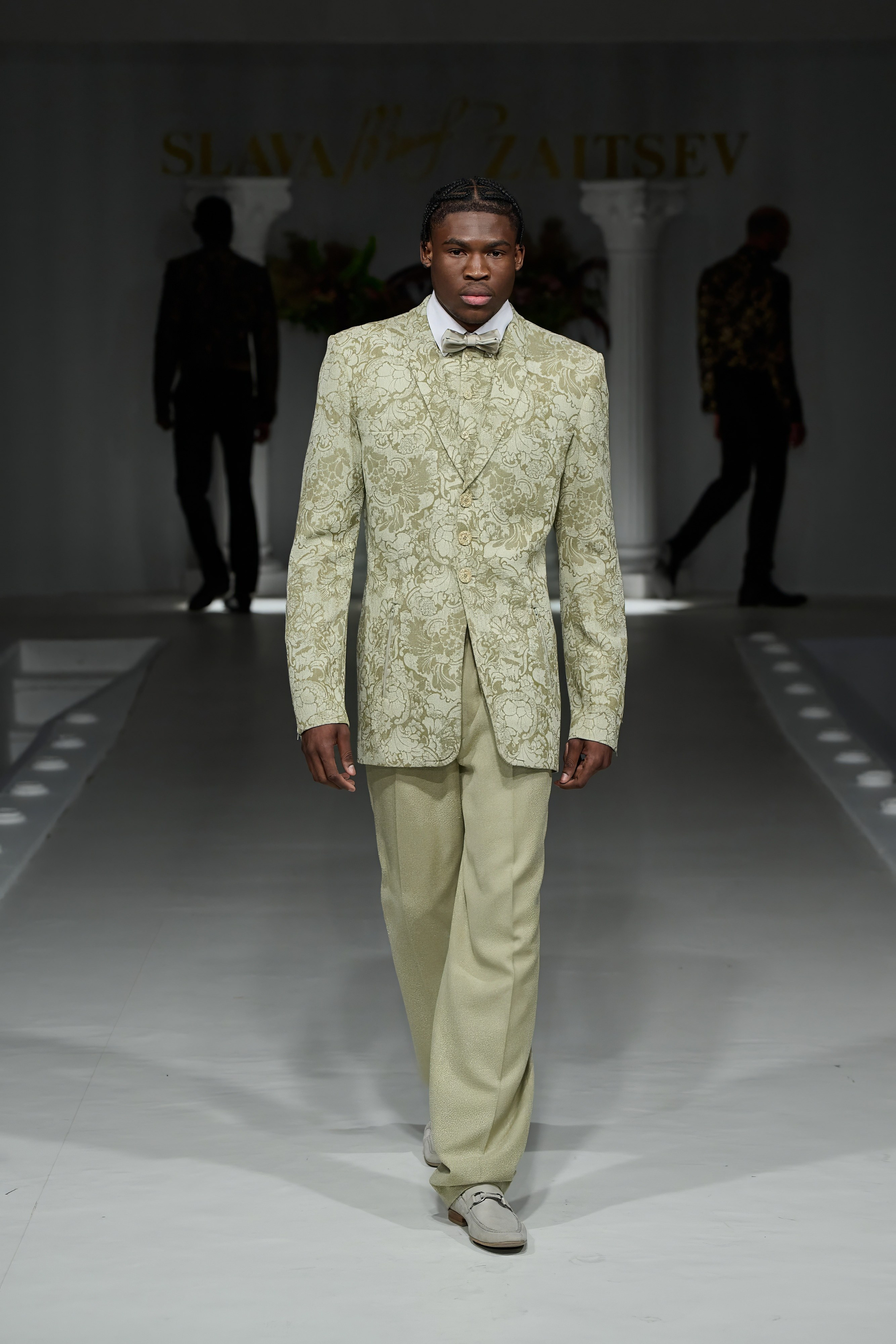 Slava&Yegor Zaitsevs. Показ-спектакль «Воспоминание». 21 июня 2025. Дима Бабушкин. Фотограф. Подиум. Репортаж. Творчество. Дорого