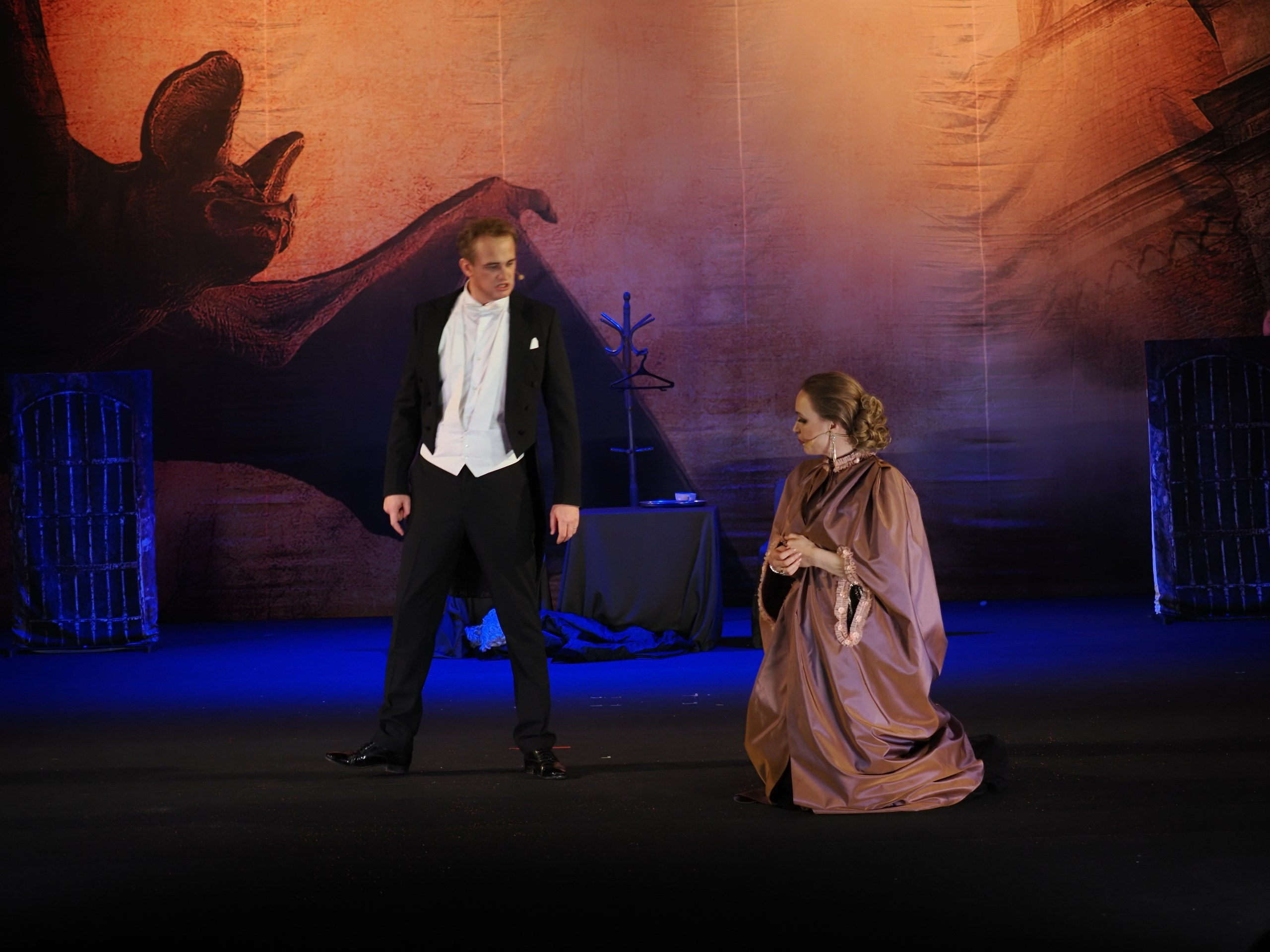 «БУФФ-ПАРАДИЗ» Летучая мышь (в Нск). Портретный и спортивный фотограф в Новосибирске и Твери Кононов Алексей