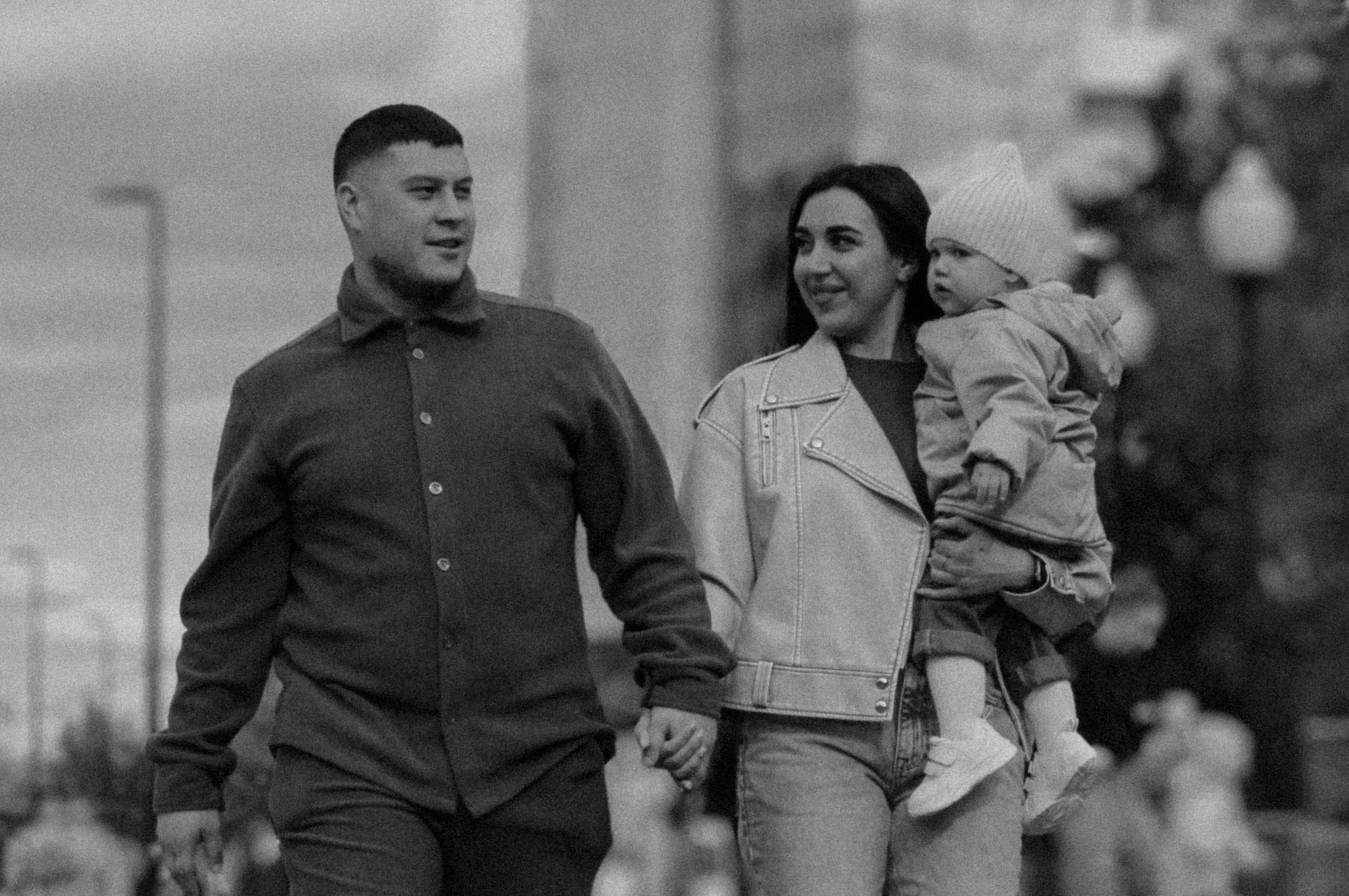 фотограф красноярск мужская съемка свадебная фотосессия уличная съемка прогулка фото фотостудия домашняя фотосессия  студийная съемка в студии фотосессия живые фото свадебная фотосессия свадебный фотограф красноярск