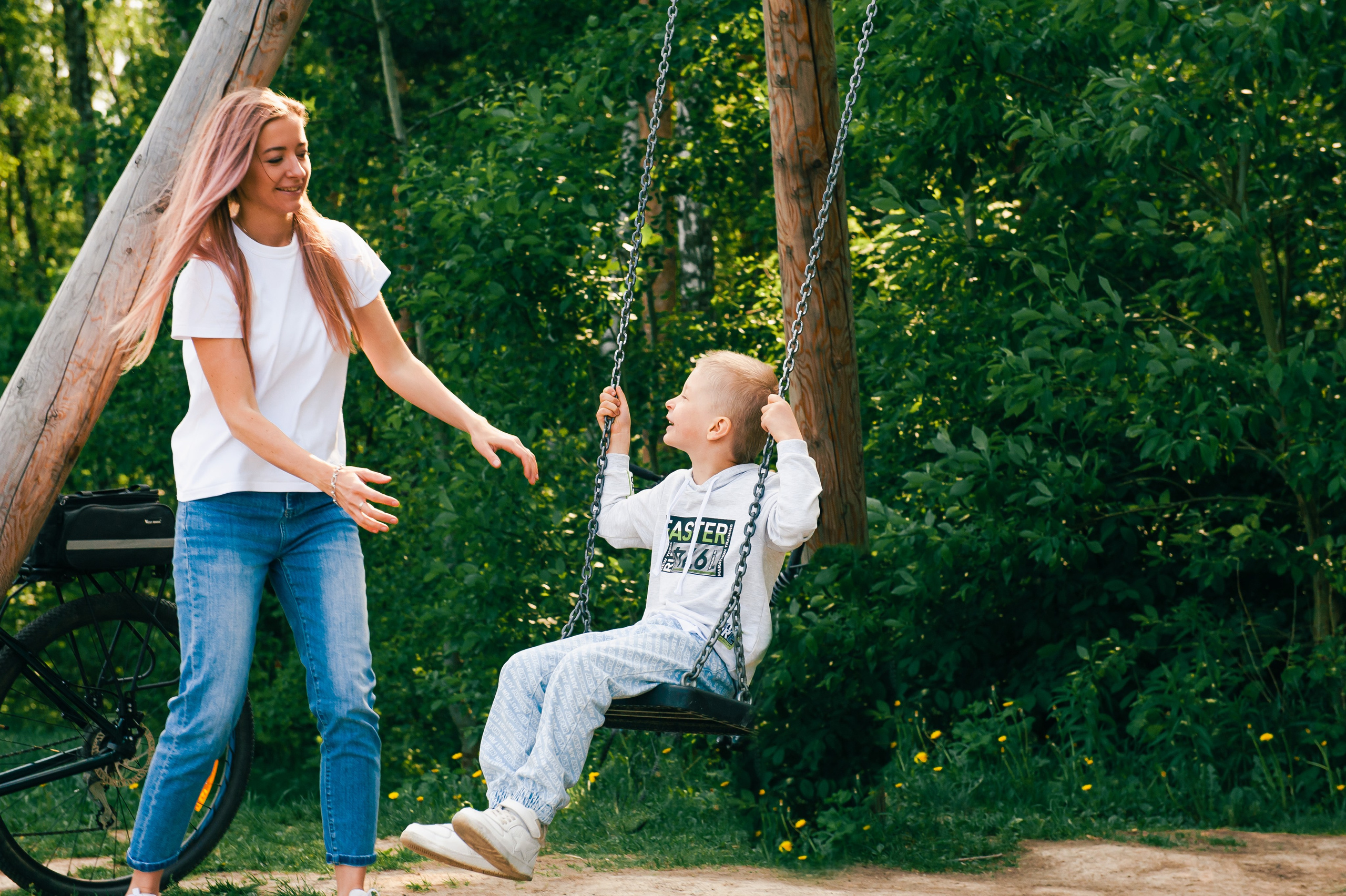 мама с сыном 