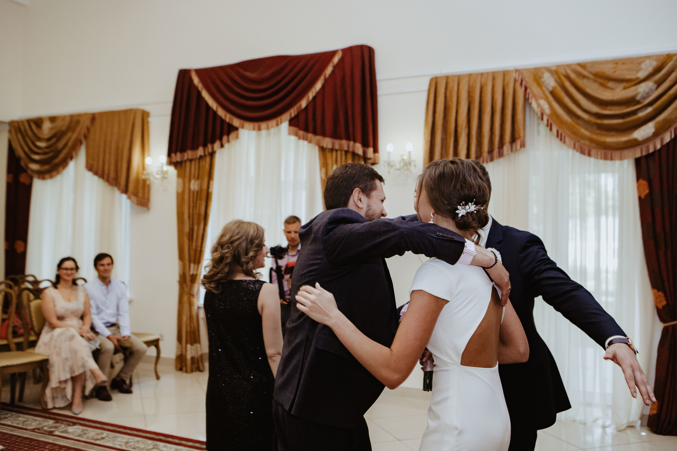 Алёна и Артём. Фотограф Игнат Купряшин