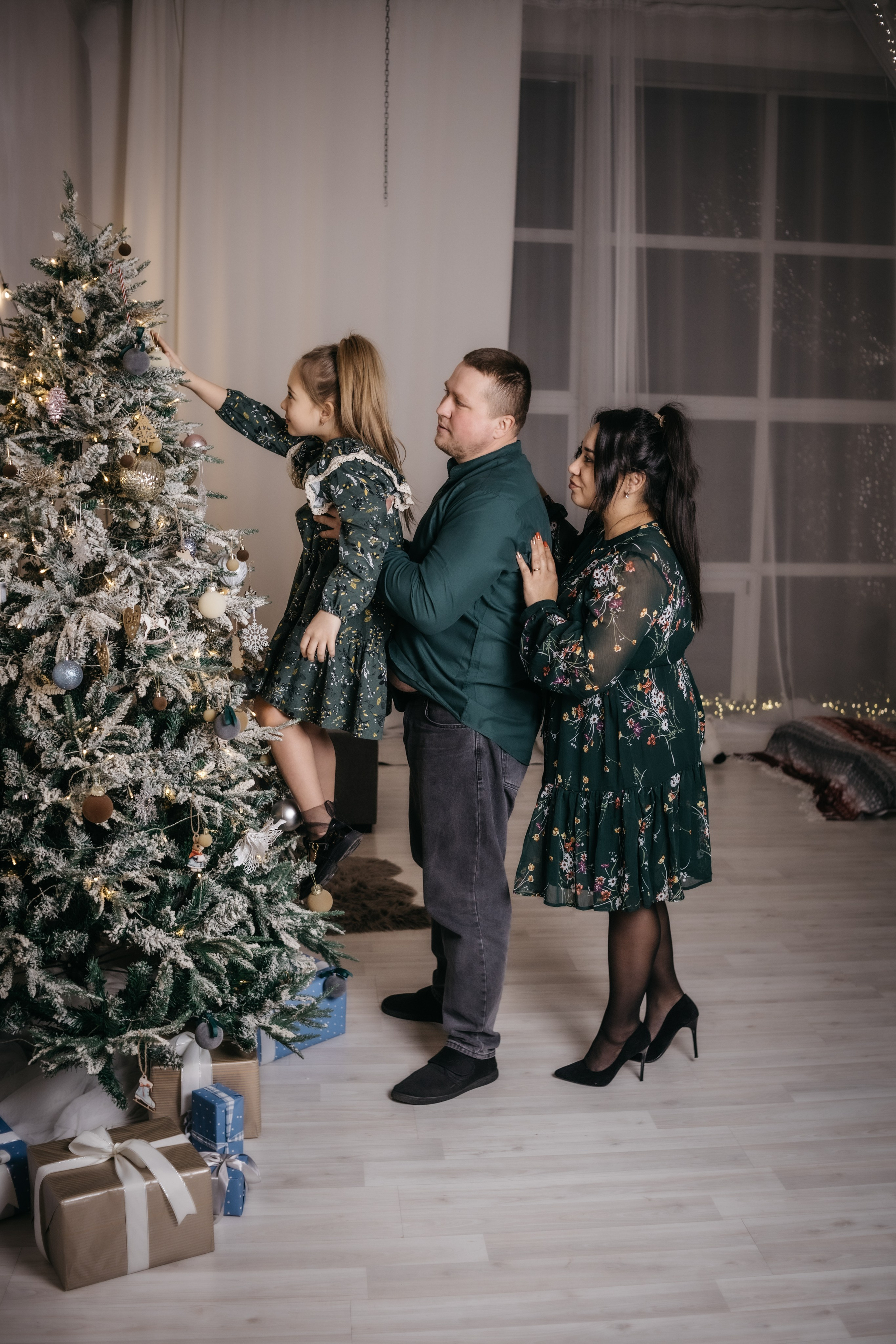 Лидия, Сергей, Валерия. Фотограф Регина Крикунова г. Красноярск