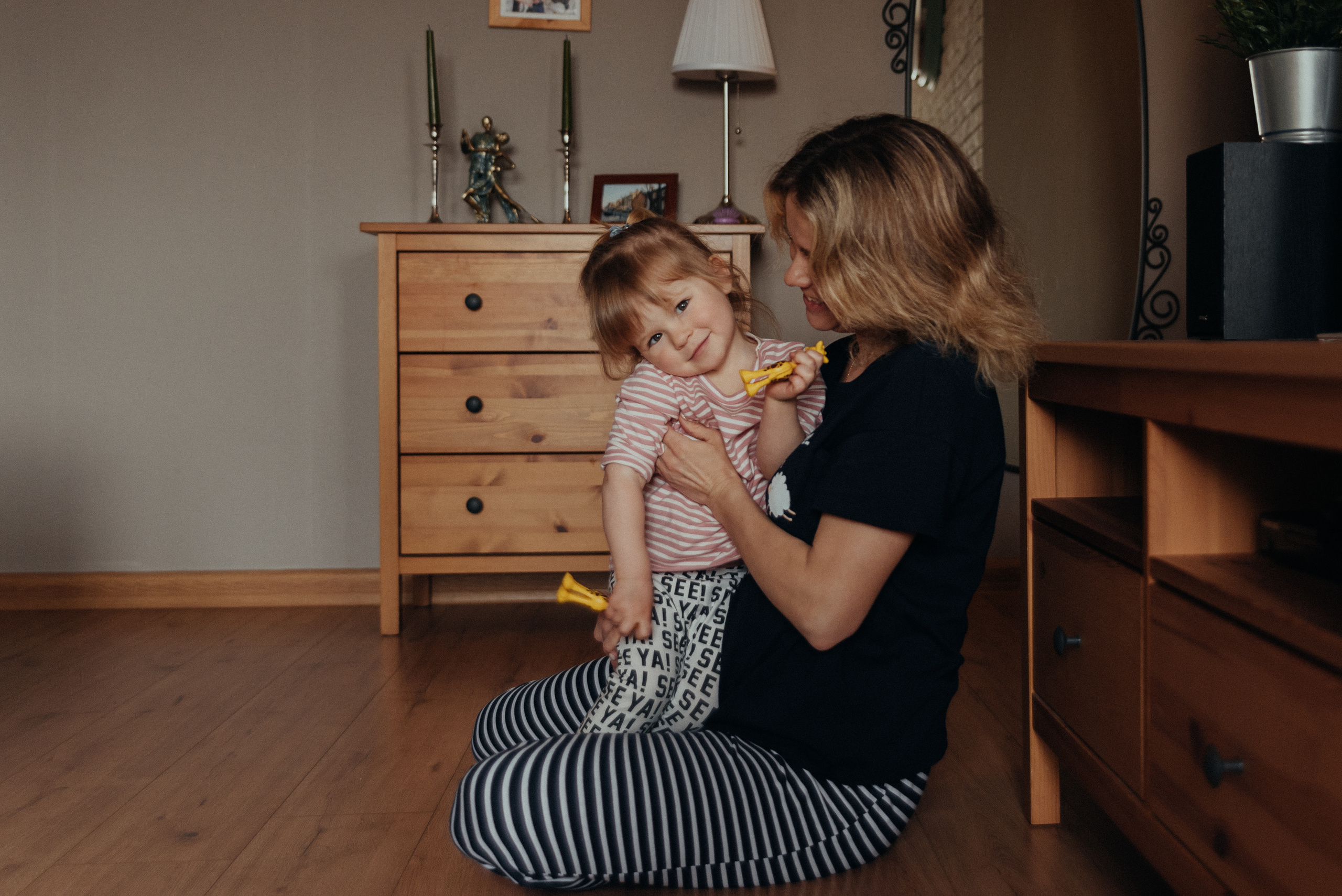 Лиза и мама Аня (домашняя фотосессия). Фотограф Москва